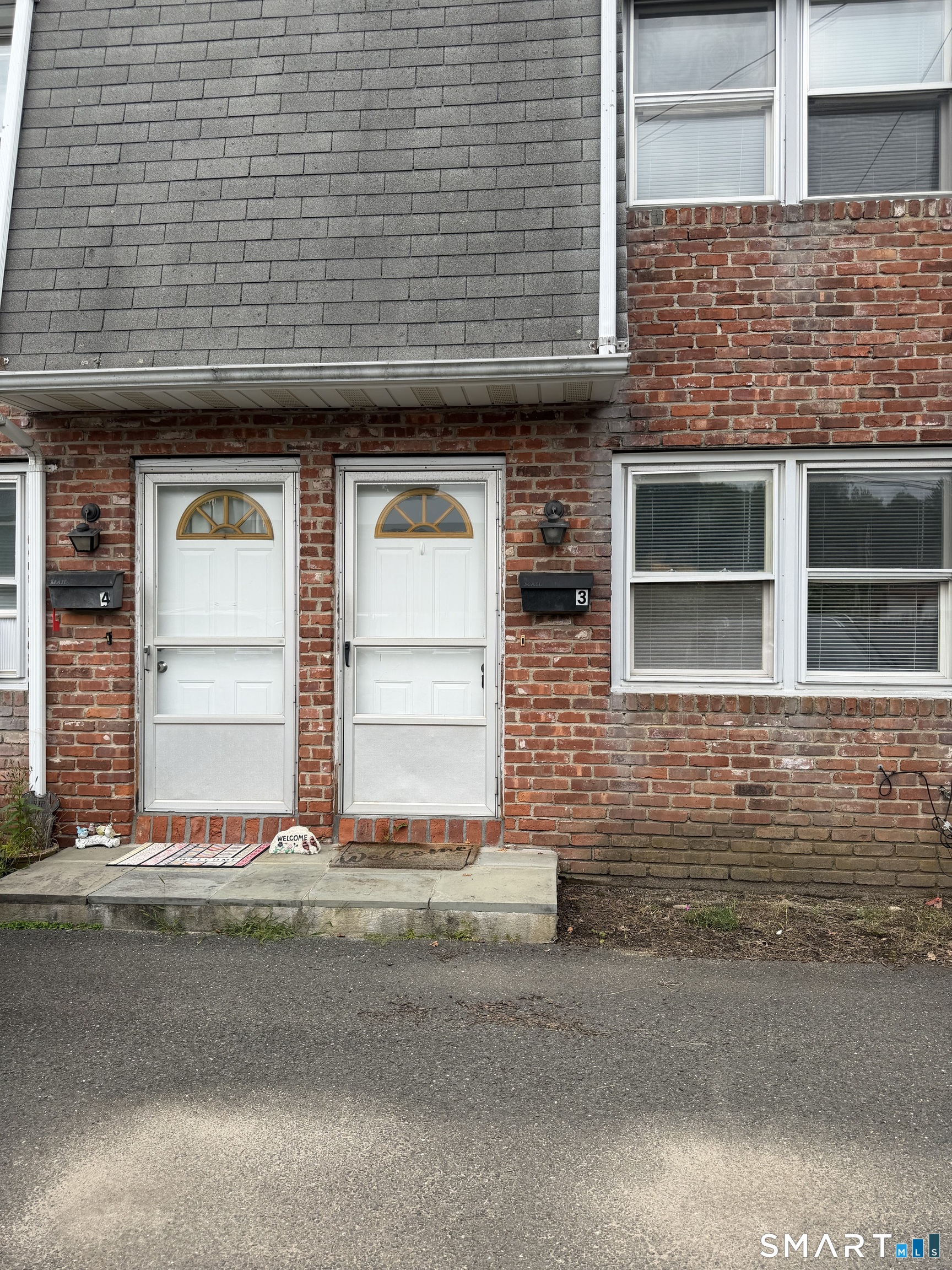 90 Burton 3 Street Property Photo 1