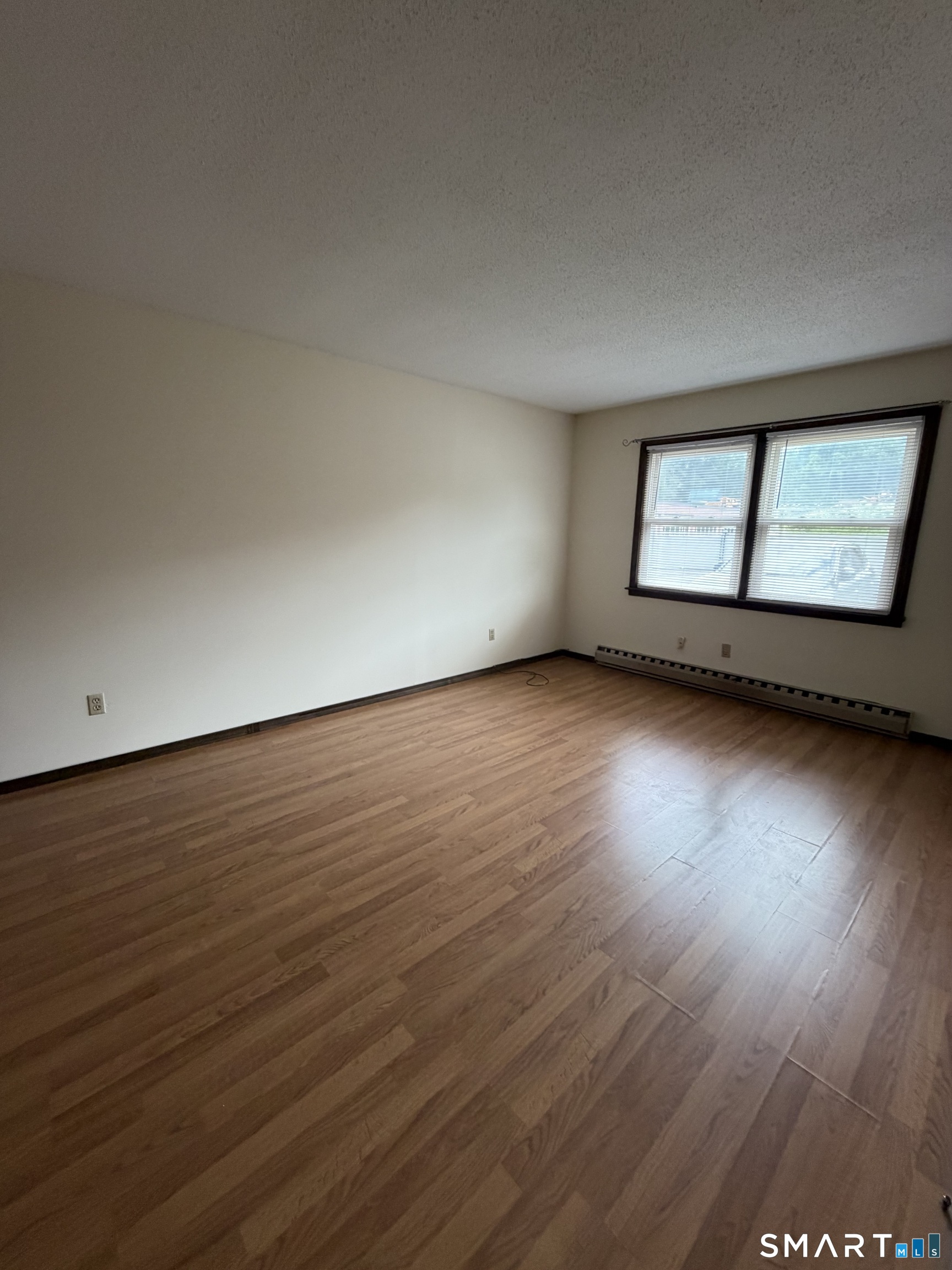 90 Burton 3 Street Property Photo 3