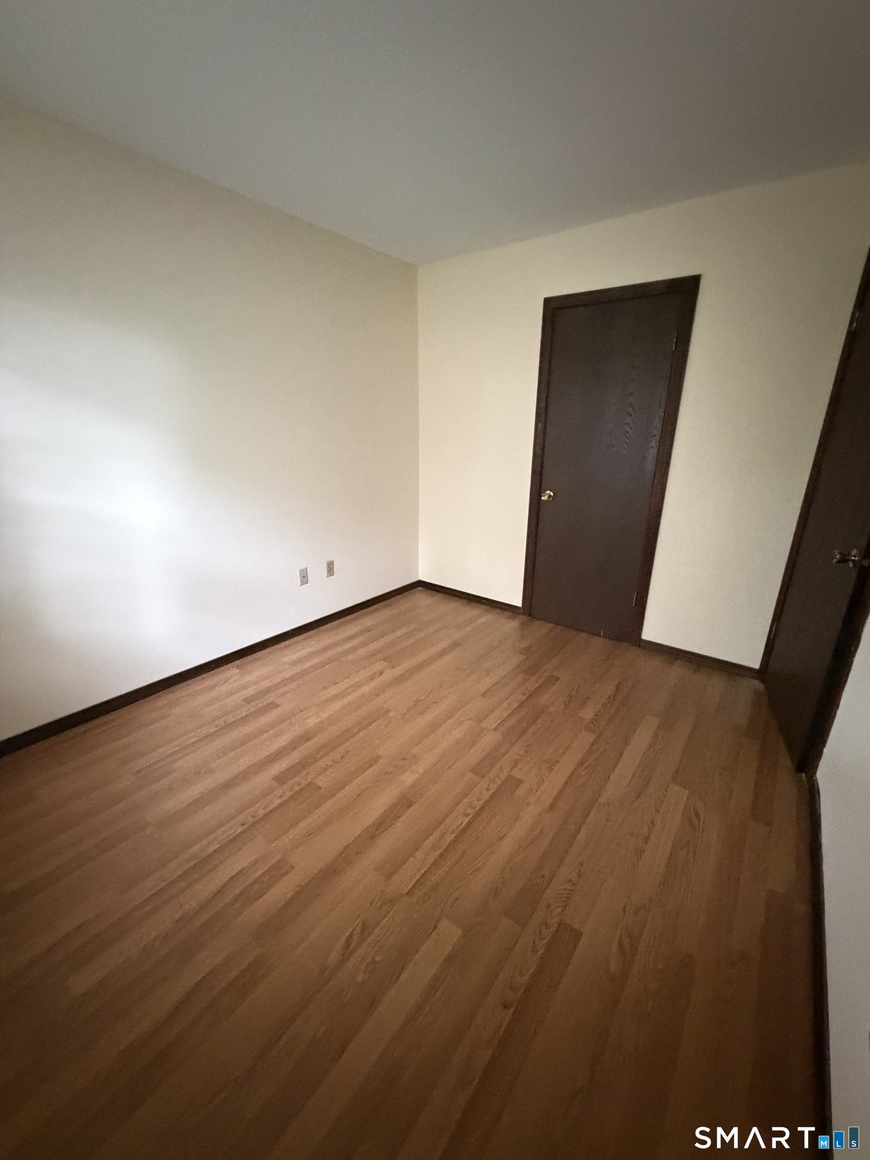 90 Burton 3 Street Property Photo 10