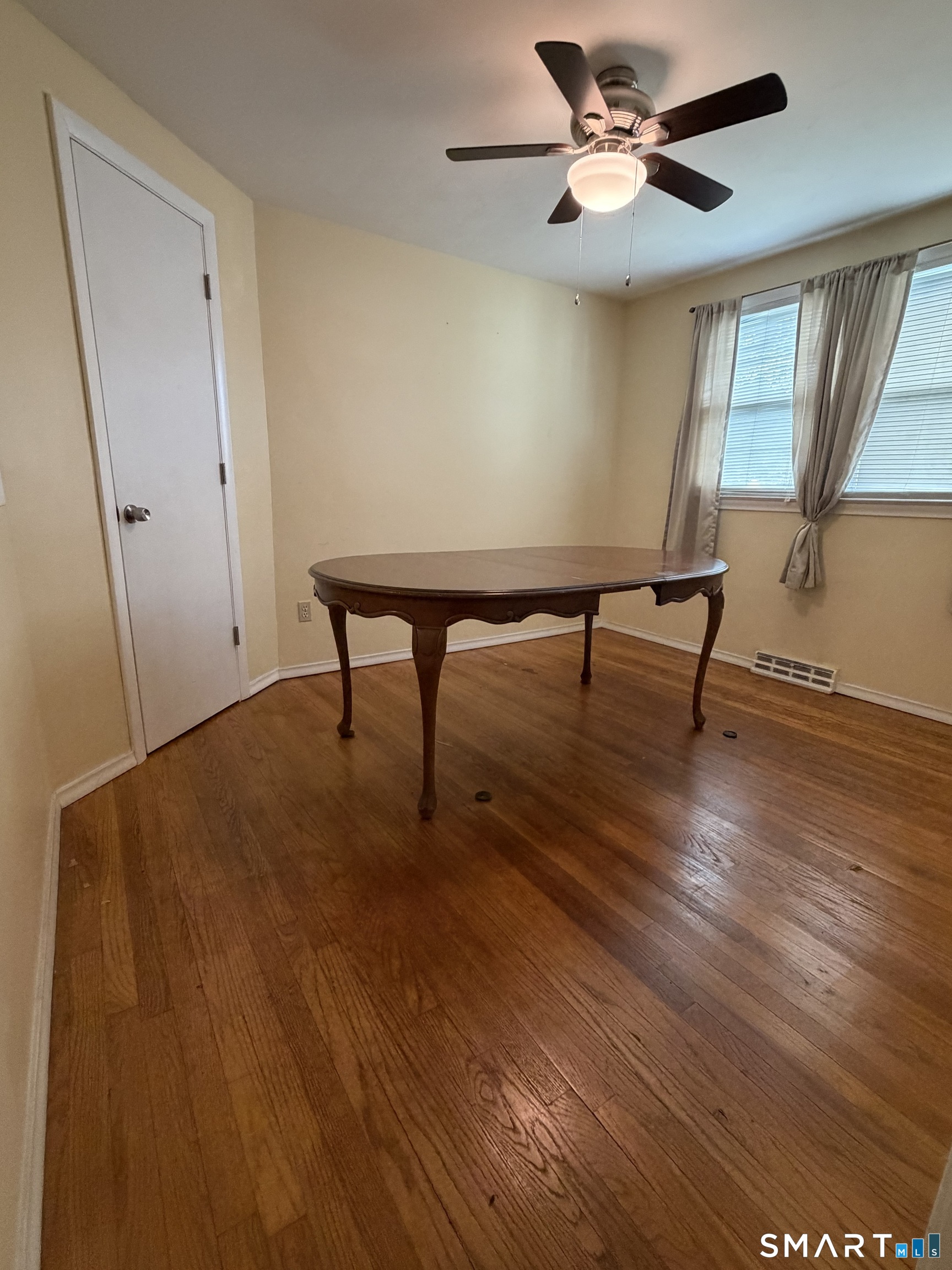 180 Portland Street Property Photo 6