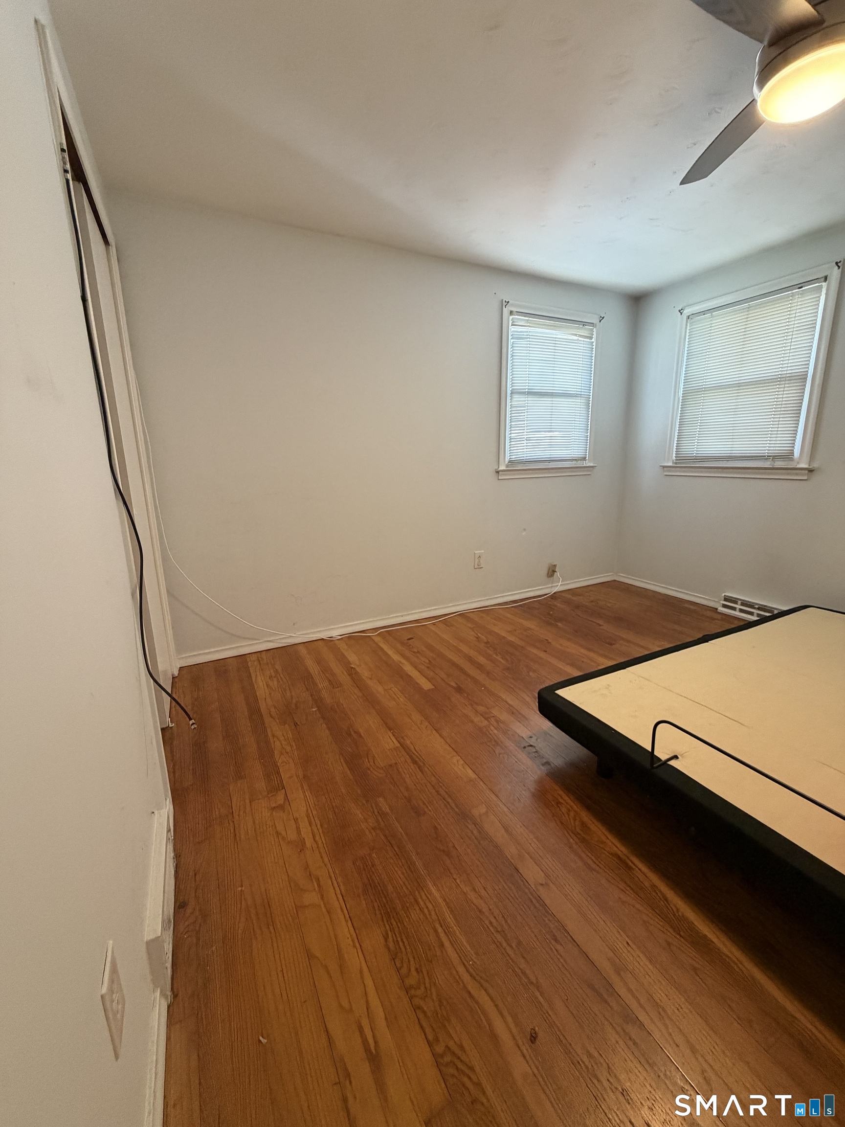 180 Portland Street Property Photo 8