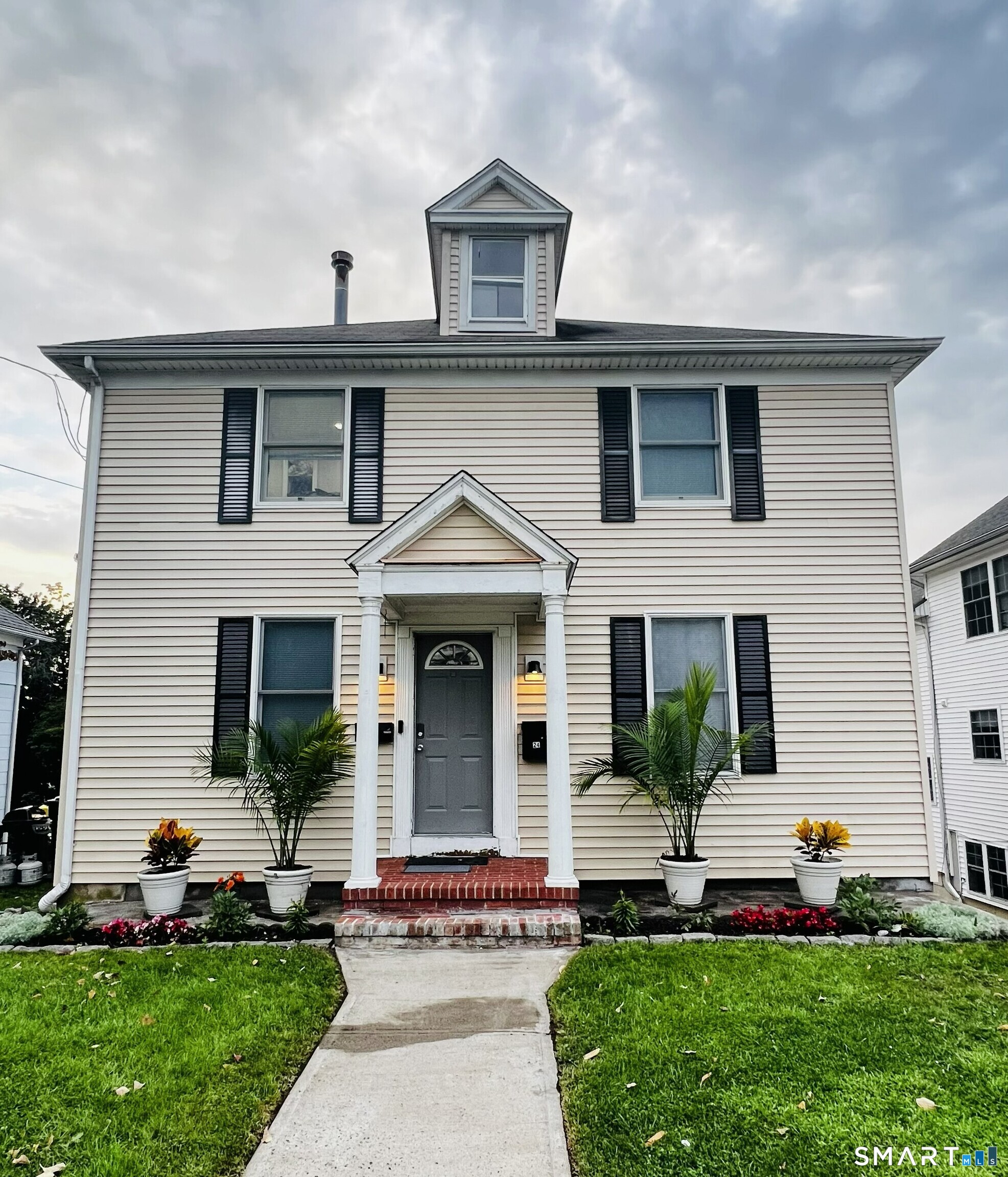 24 Homestead Avenue Property Photo 1