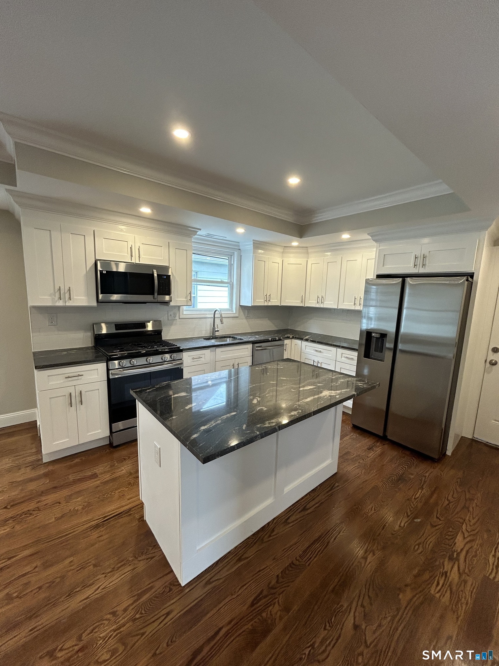 823 Capitol 3 Avenue Property Photo 1