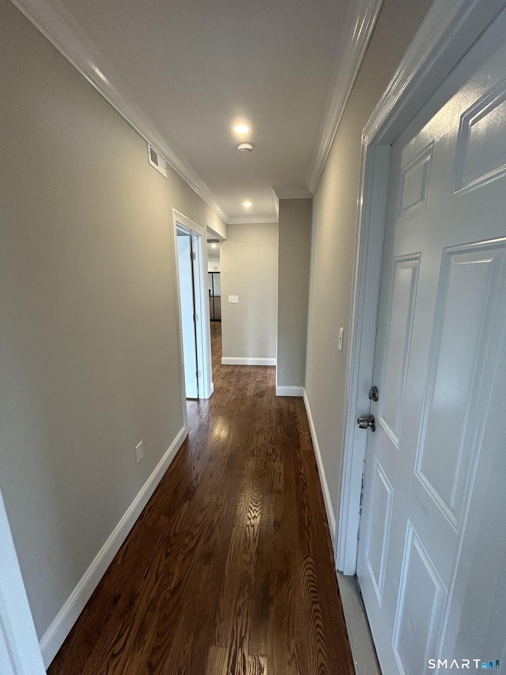 823 Capitol 3 Avenue Property Photo 8