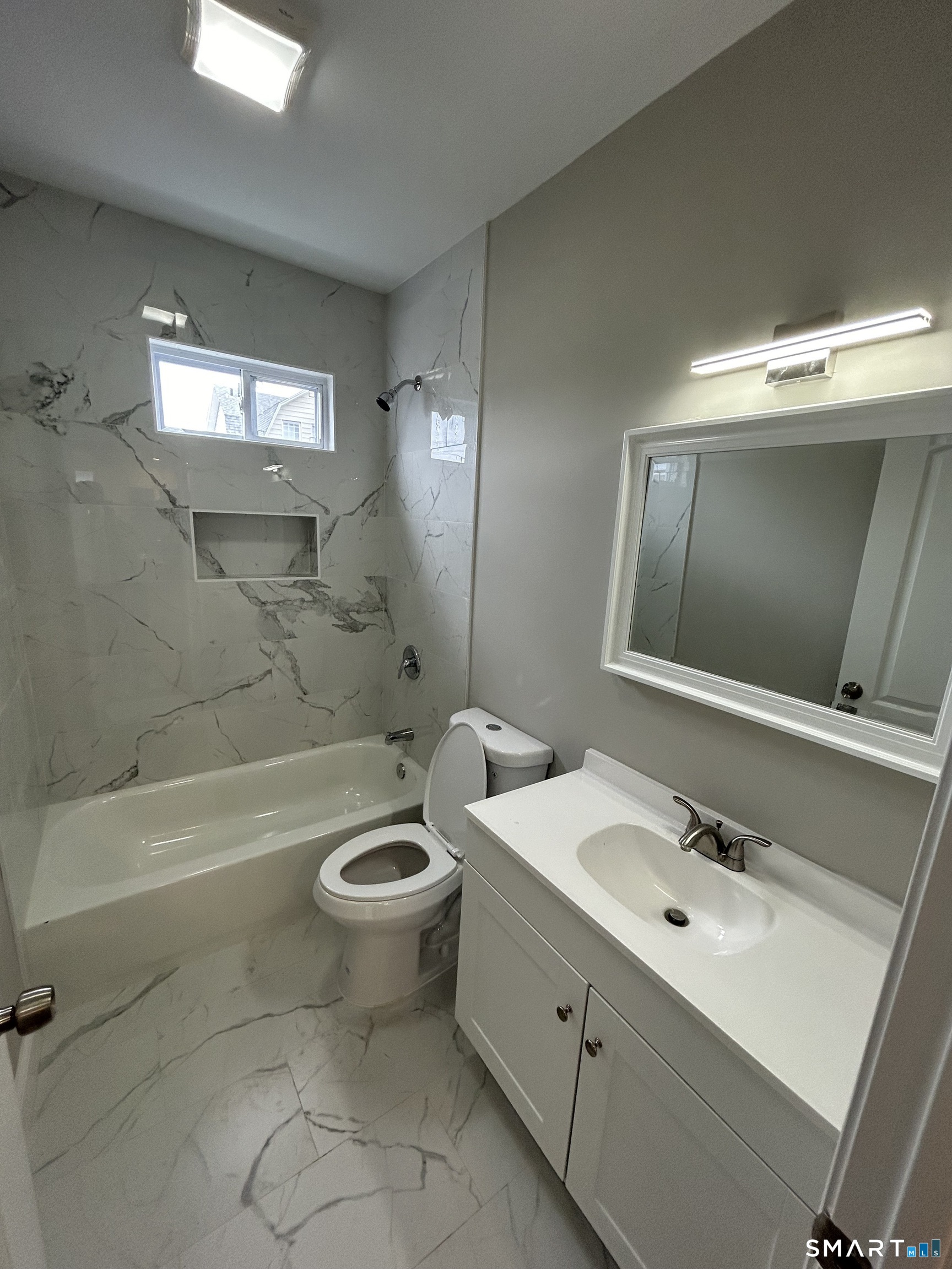 823 Capitol 3 Avenue Property Photo 15