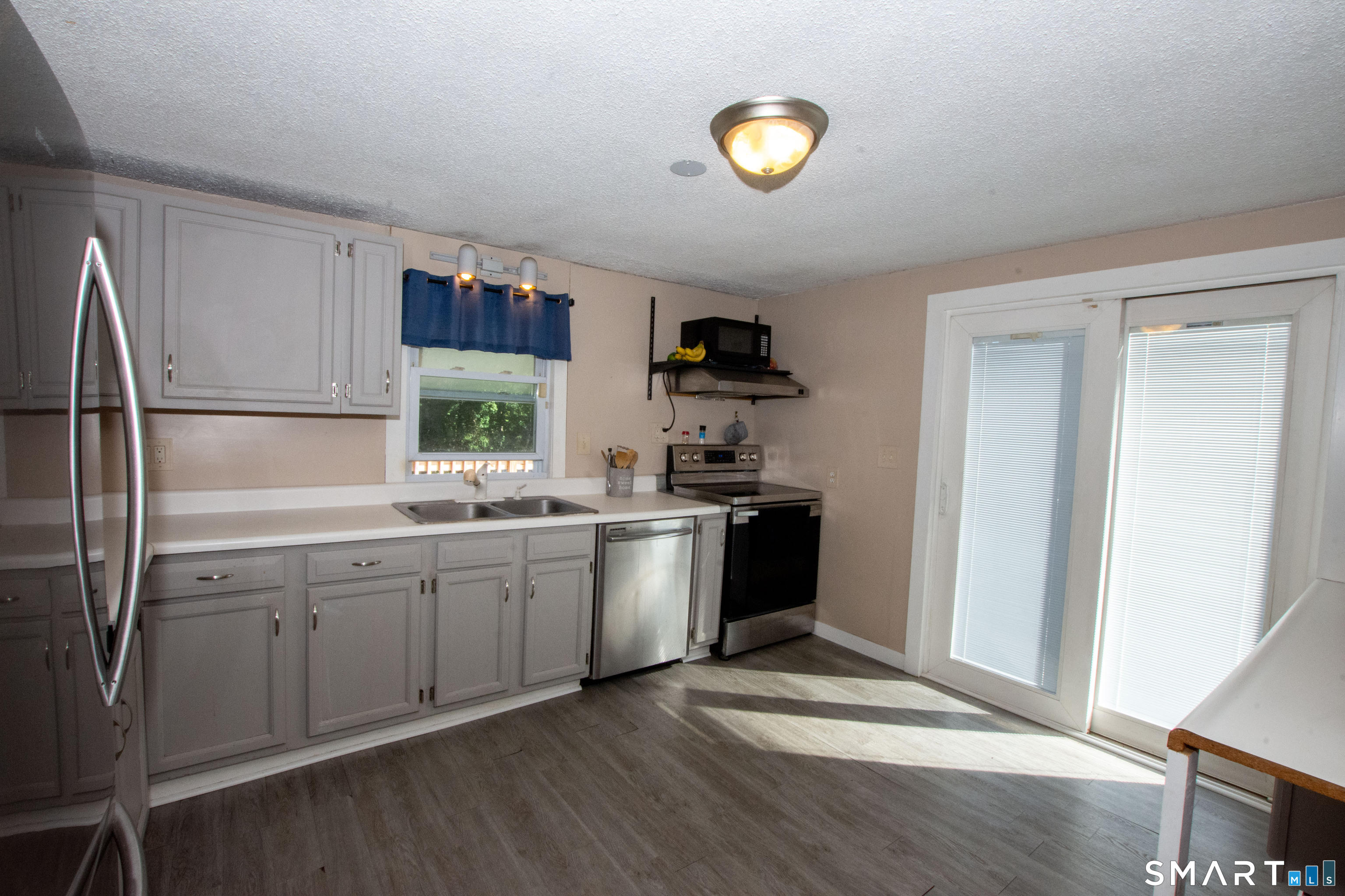 37 Lambert Drive Property Photo 8