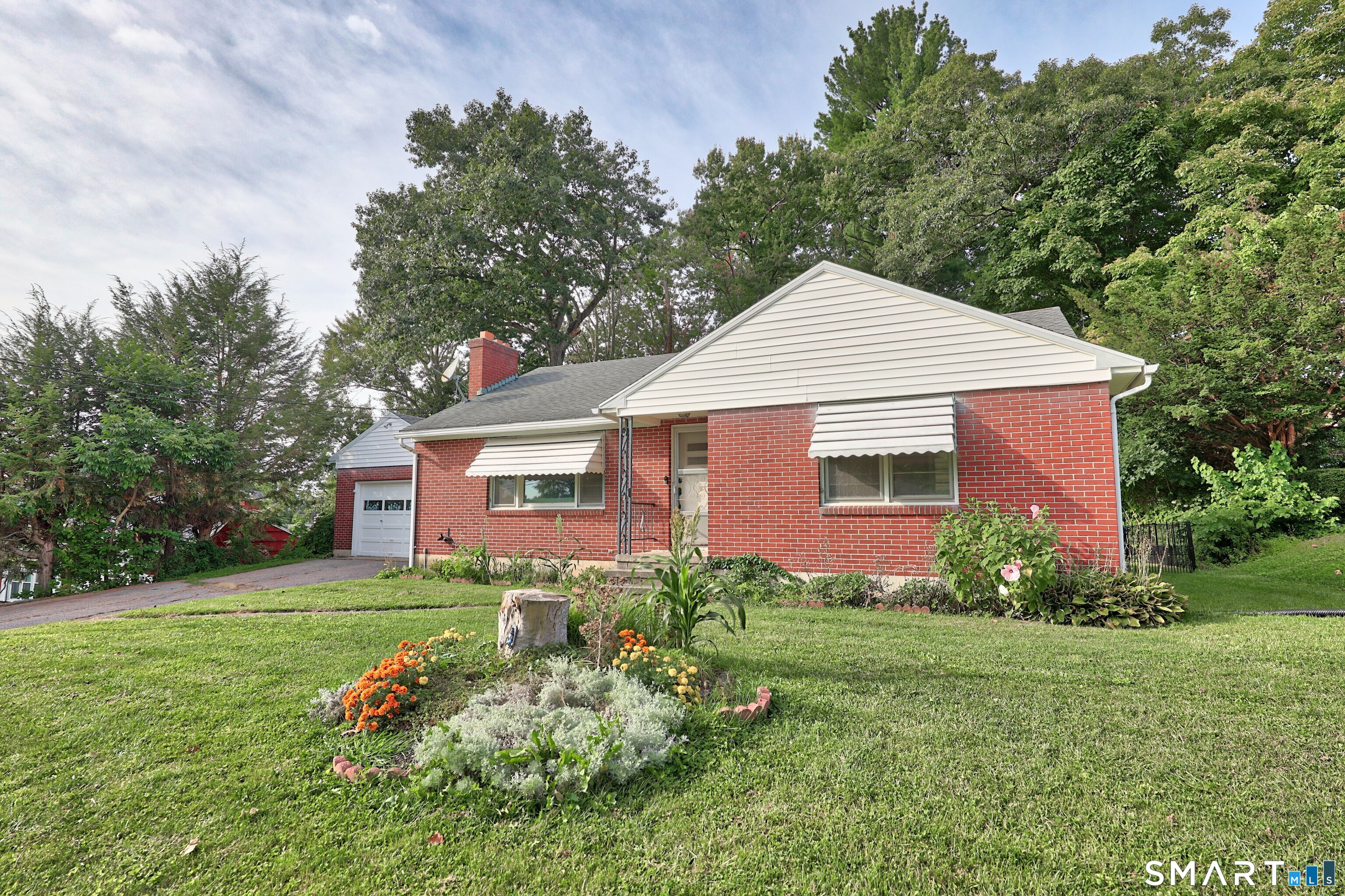 155 Frederick Street Property Photo 2