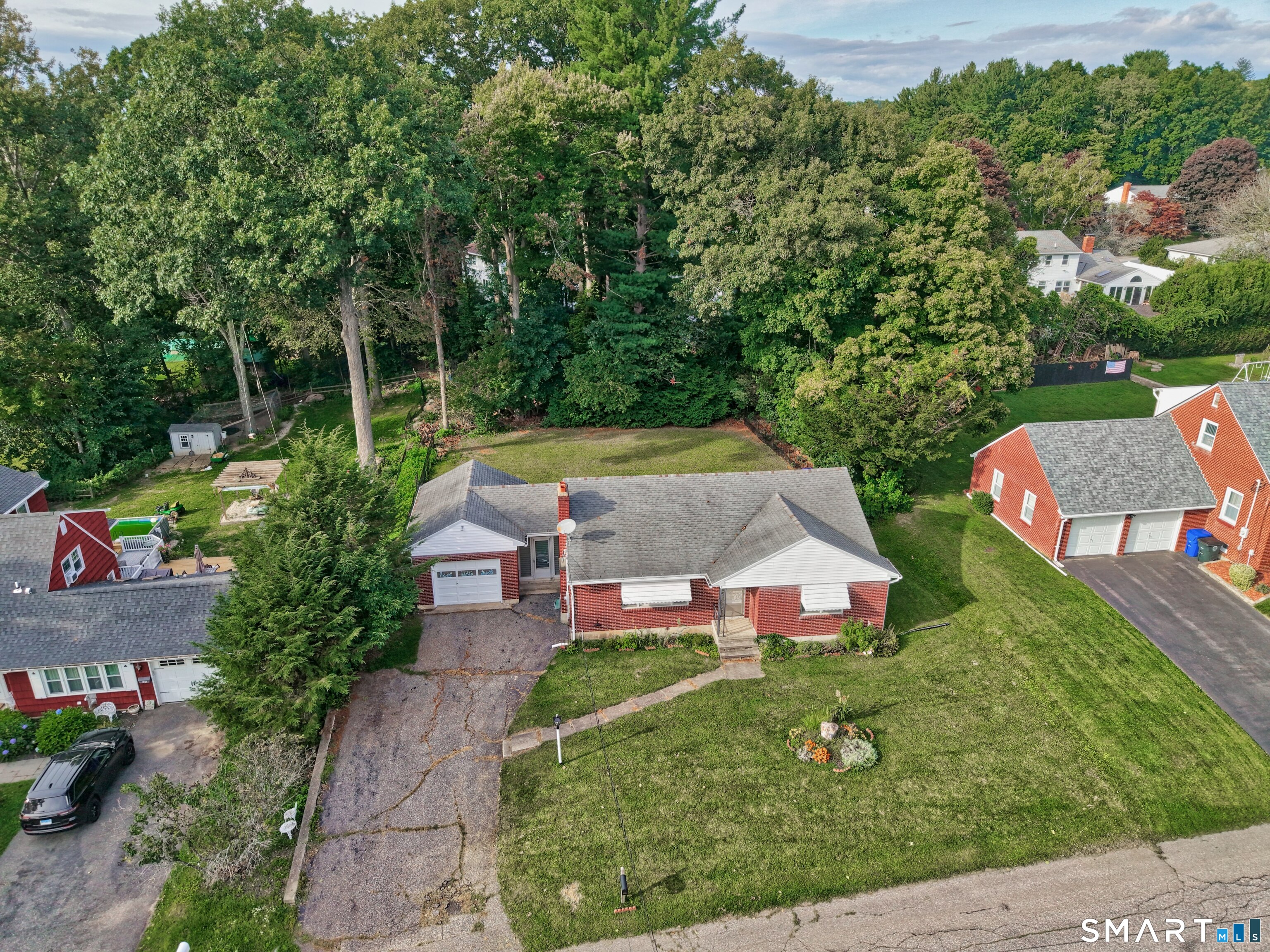 155 Frederick Street Property Photo 5
