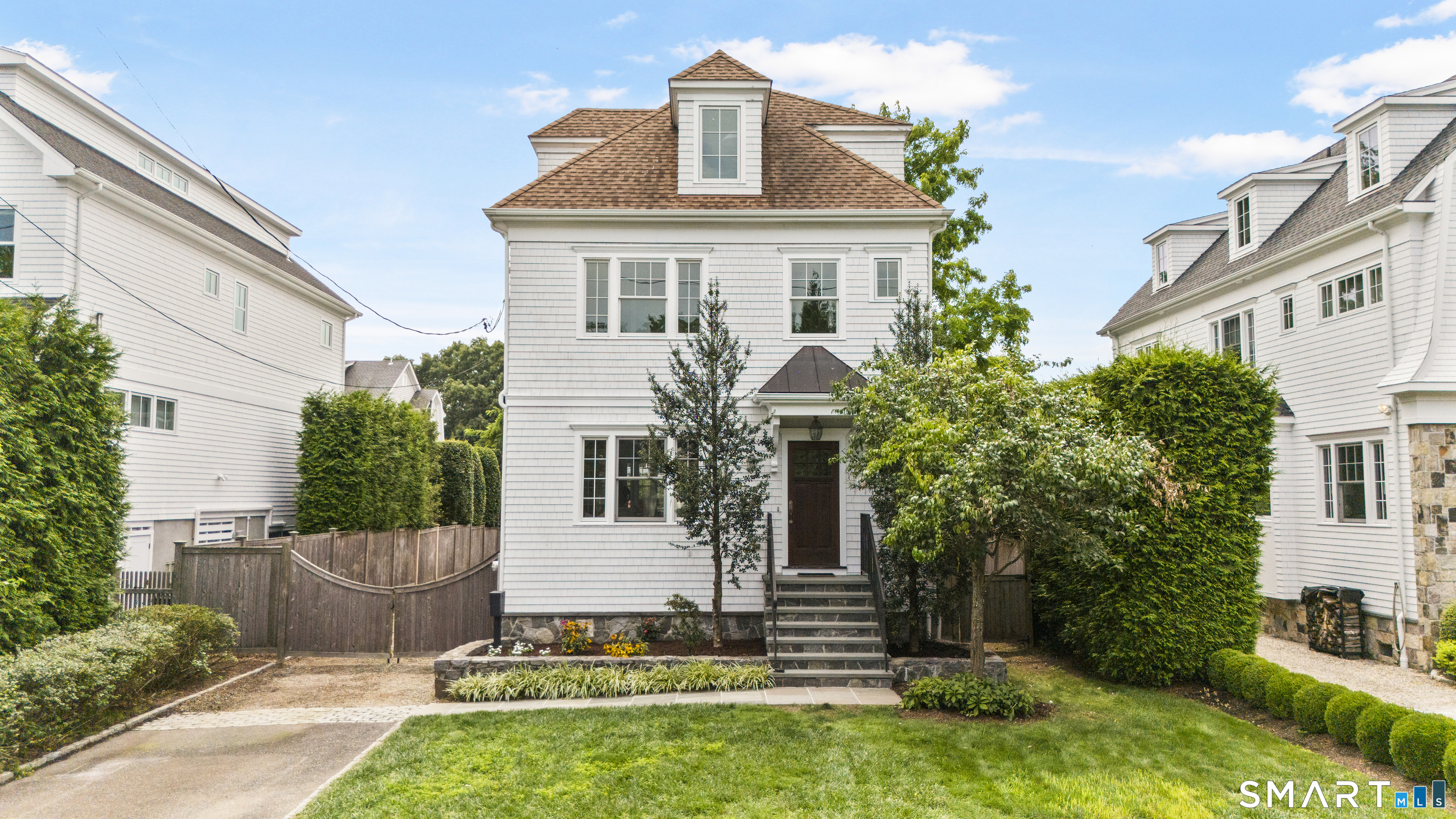 484 Rowland Road Property Photo 1