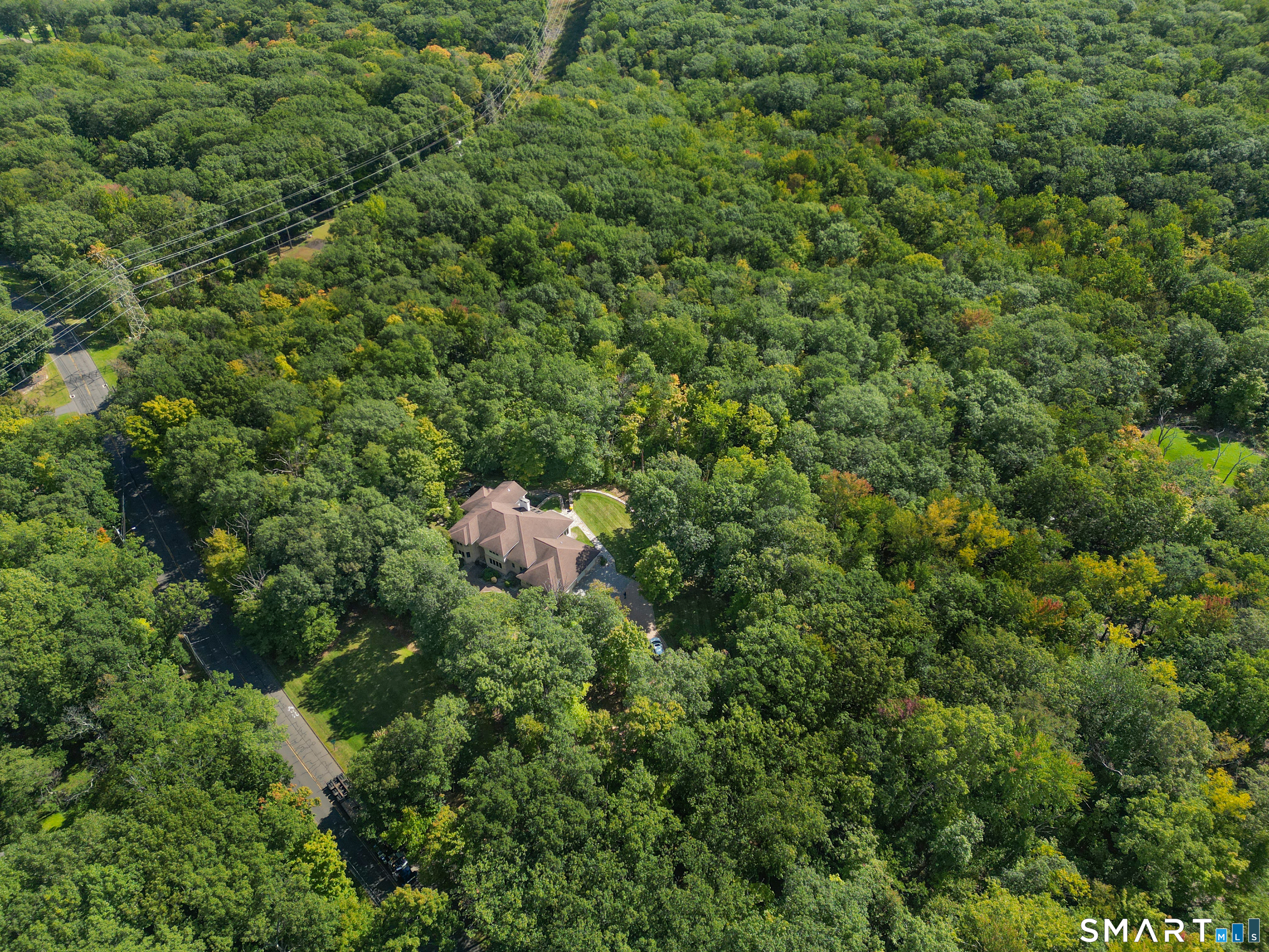 773 Shuttle Meadow Avenue Property Photo 5