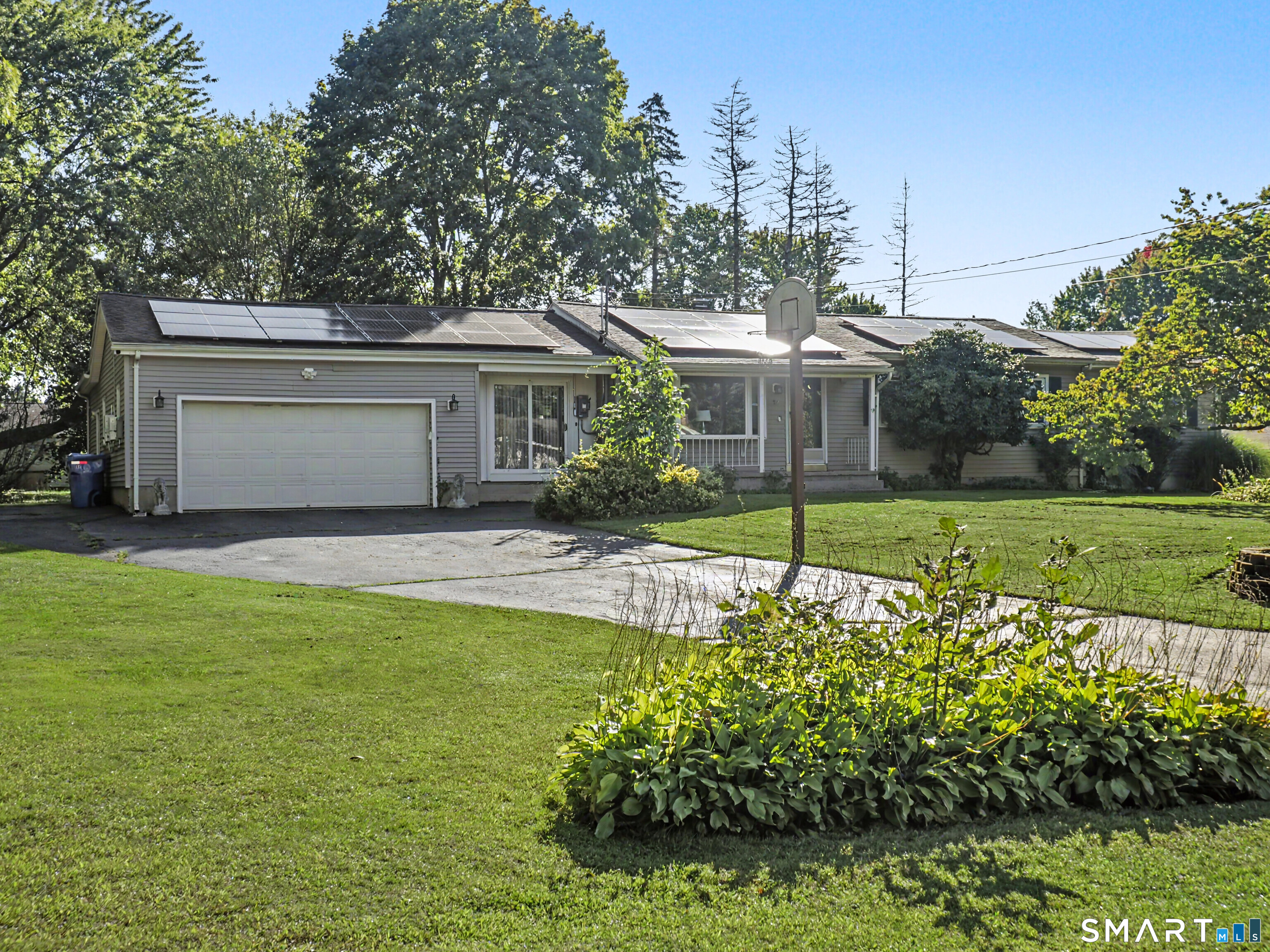 52 Consolation Street Property Photo 1