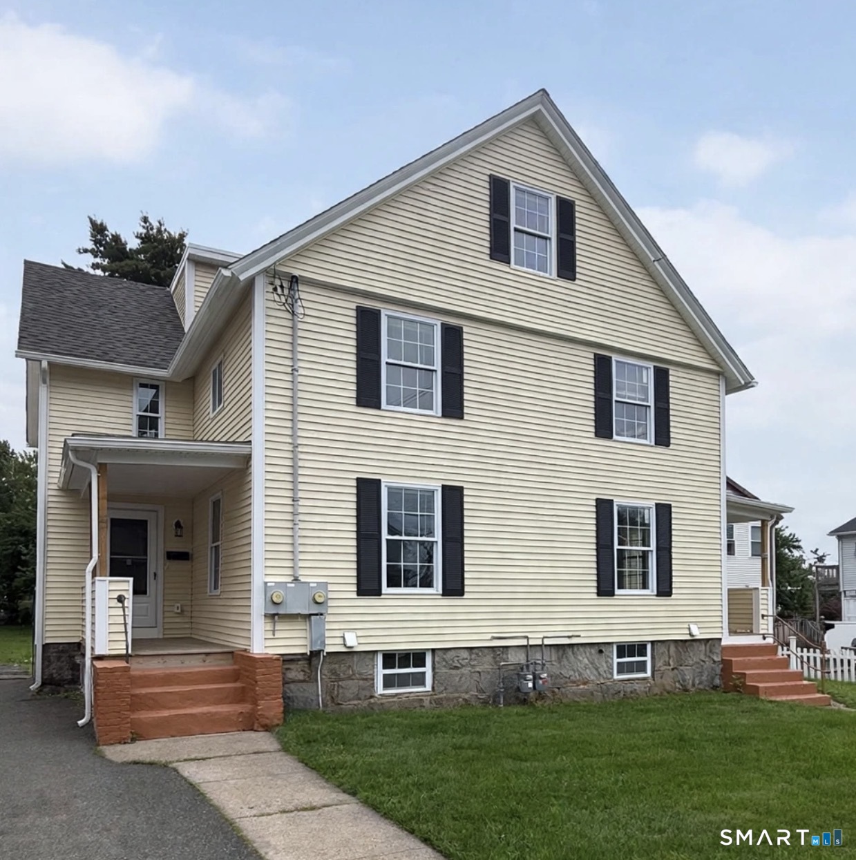 103 Willetts Avenue Property Photo 1