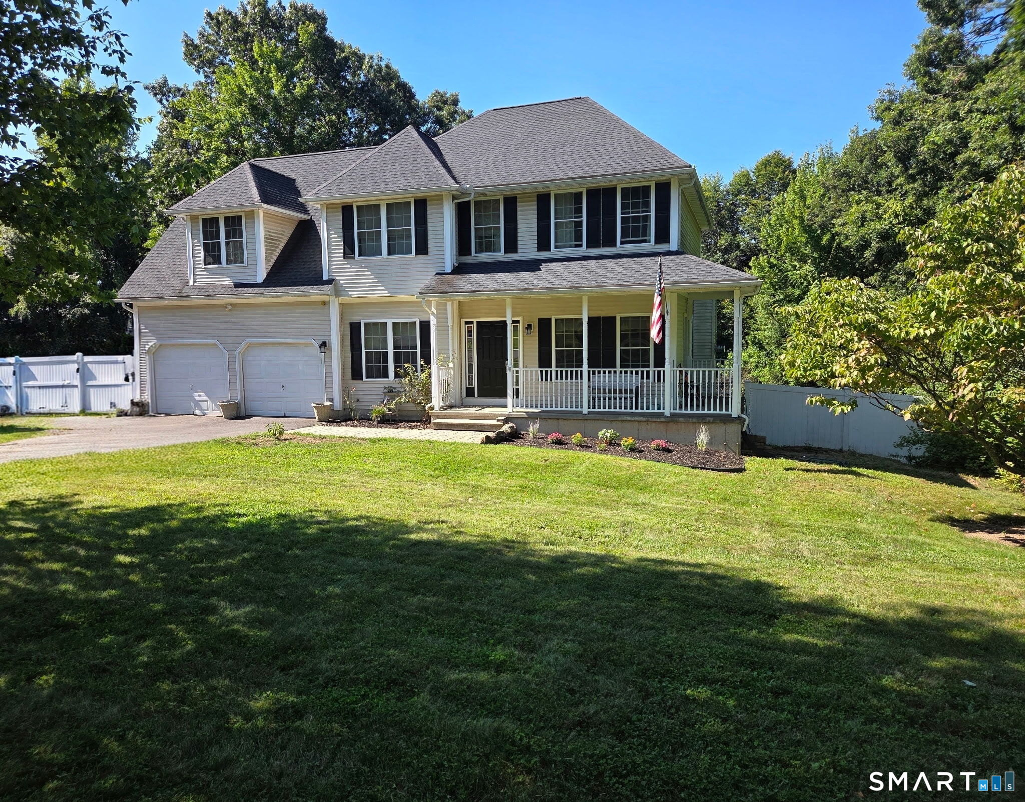 18 Tree Top Lane Property Photo 1