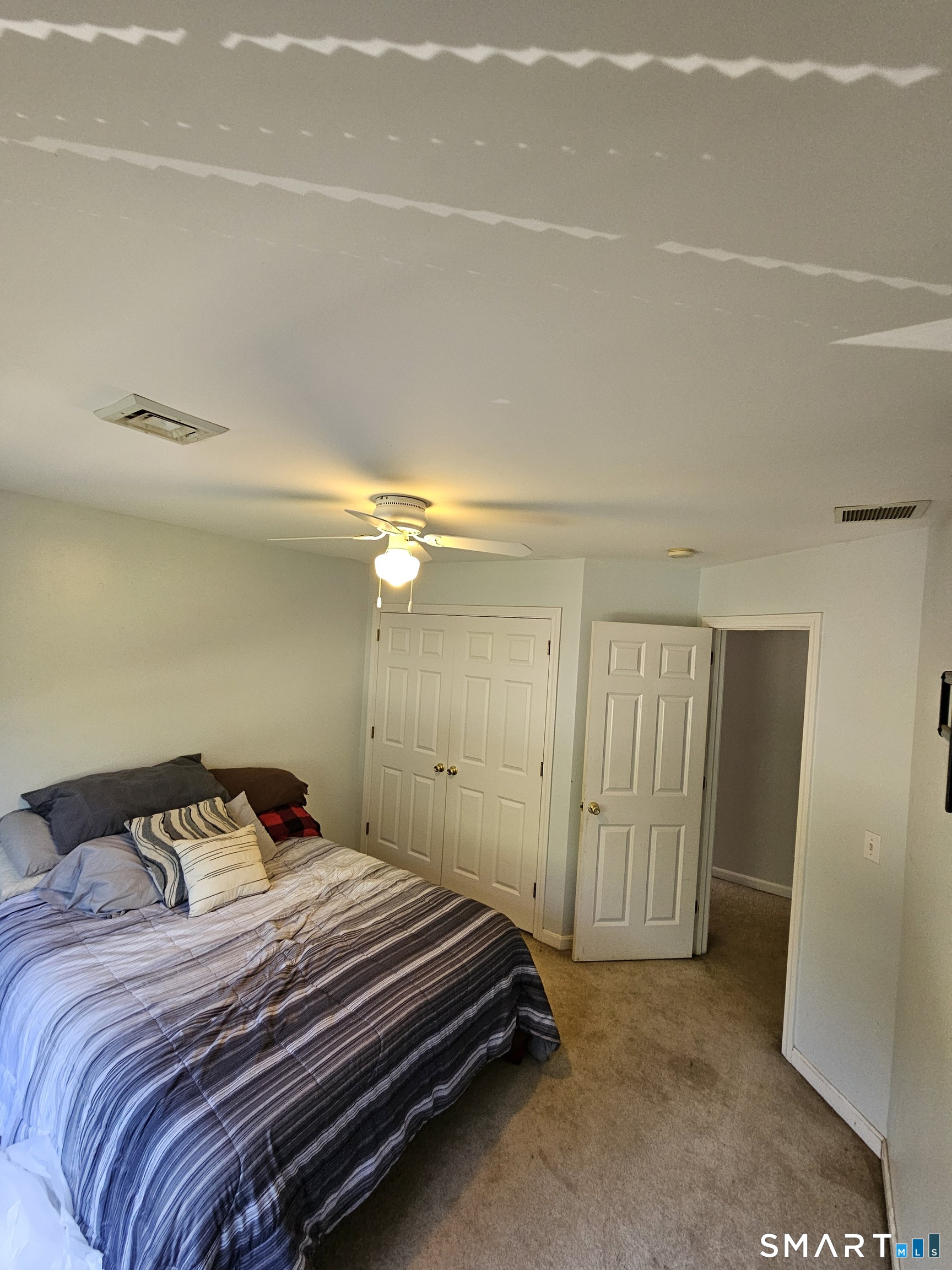 18 Tree Top Lane Property Photo 19