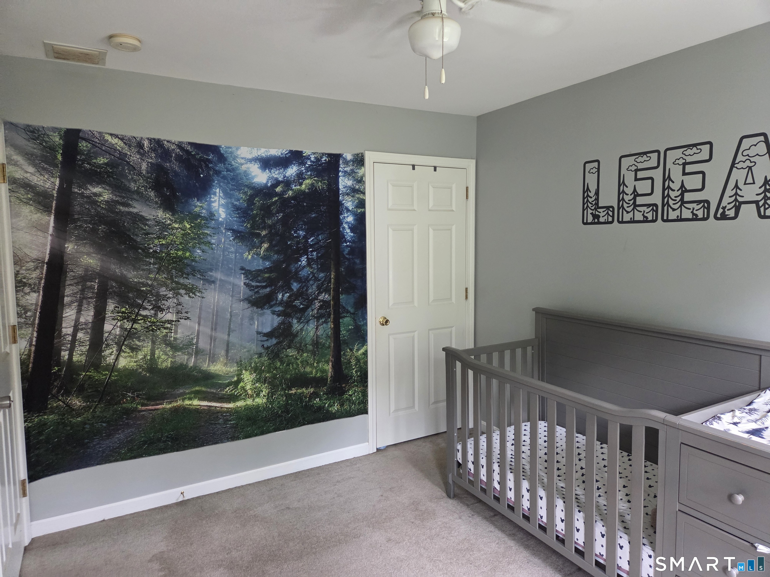 18 Tree Top Lane Property Photo 20
