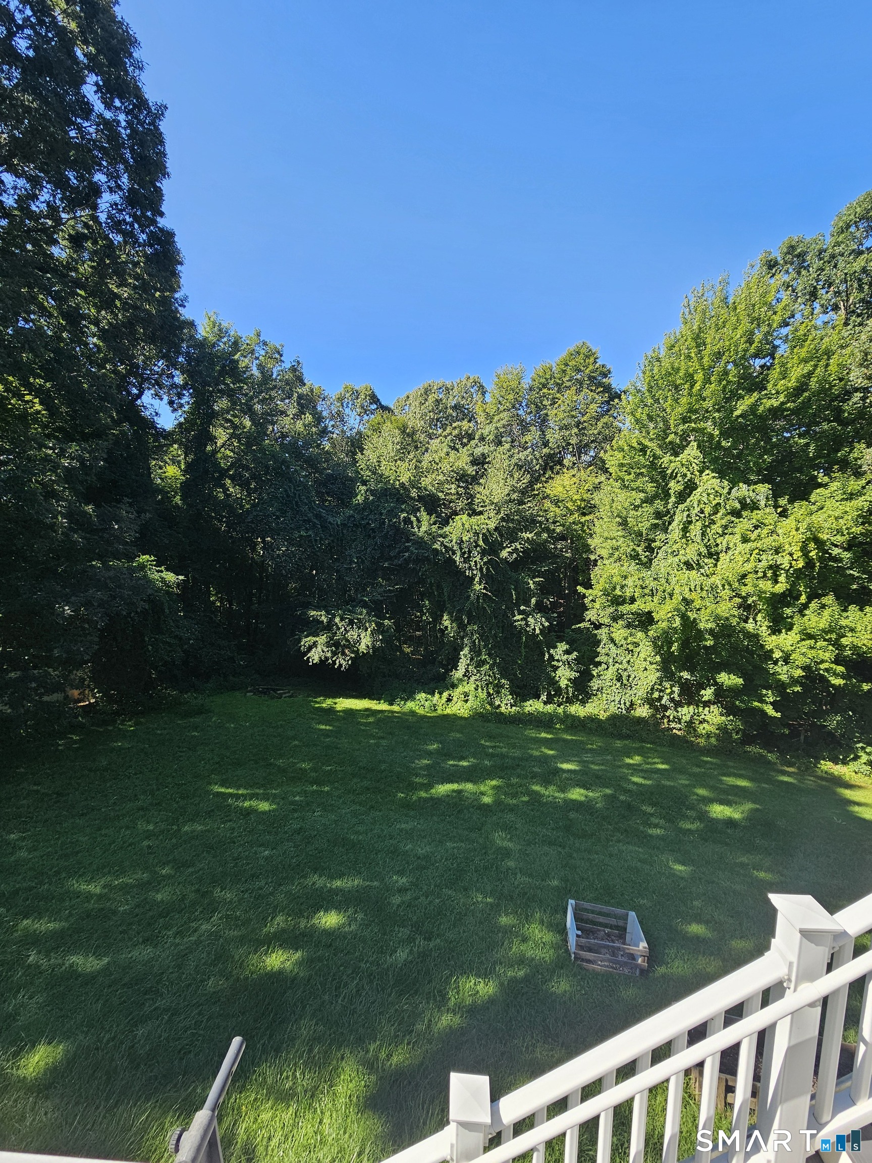 18 Tree Top Lane Property Photo 28
