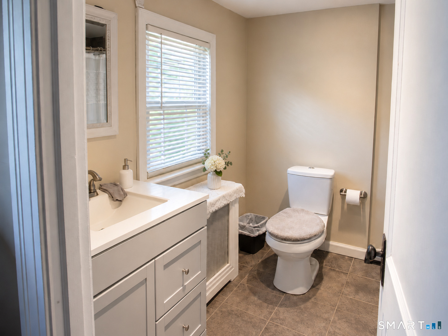 50 Yale Street Property Photo 11