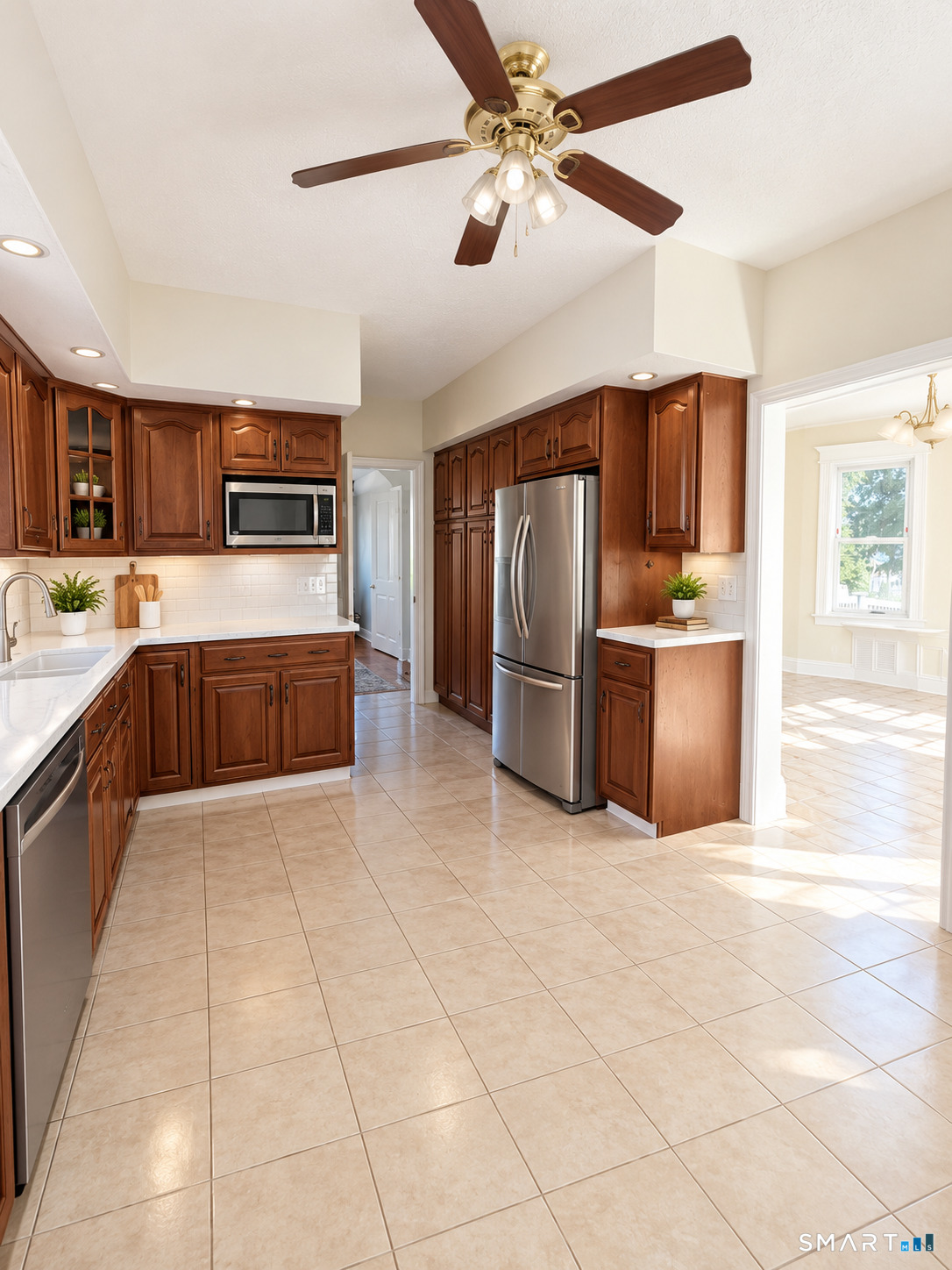 1691 Broad West Street Property Photo 6