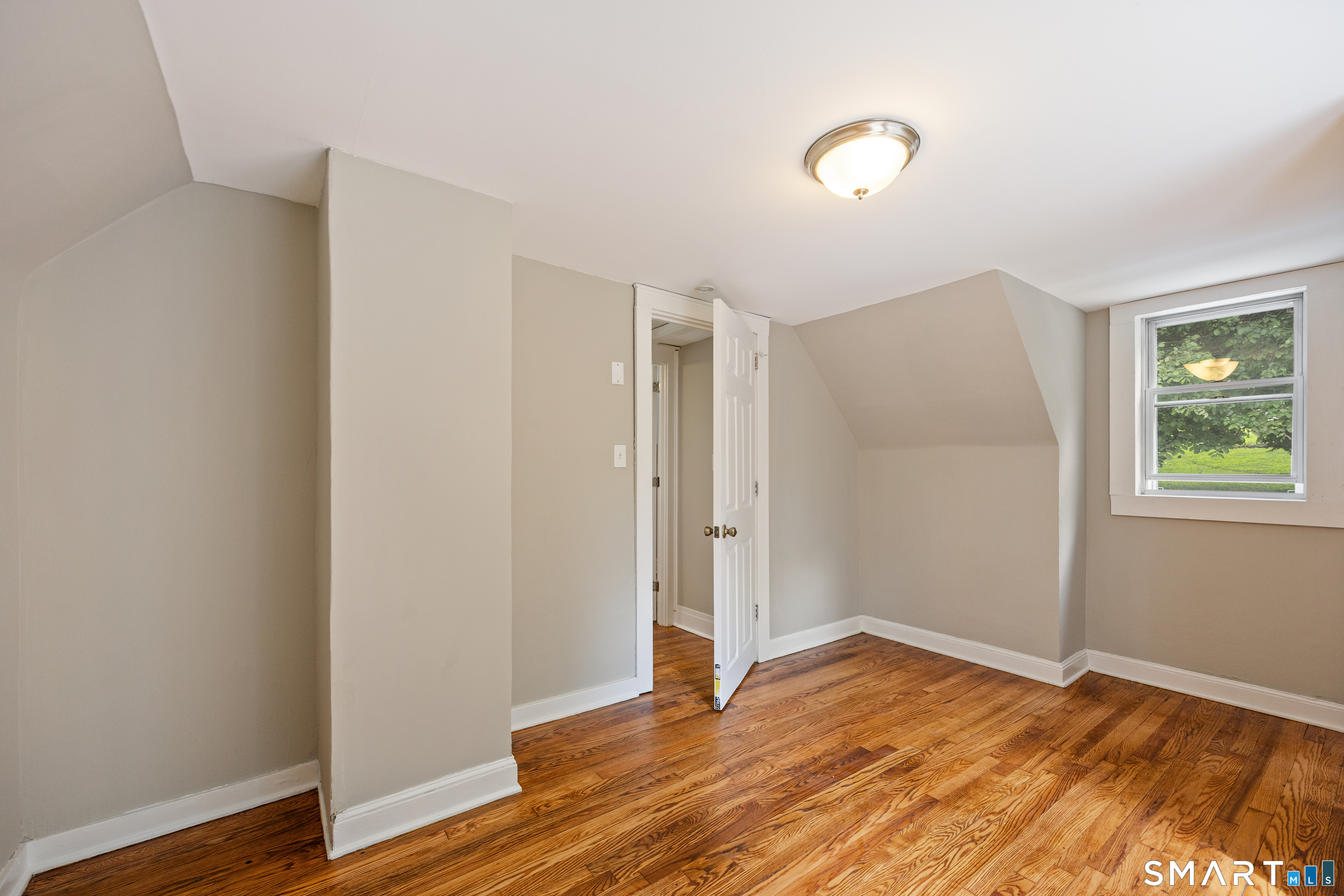 327 Steinmann Avenue Property Photo 17