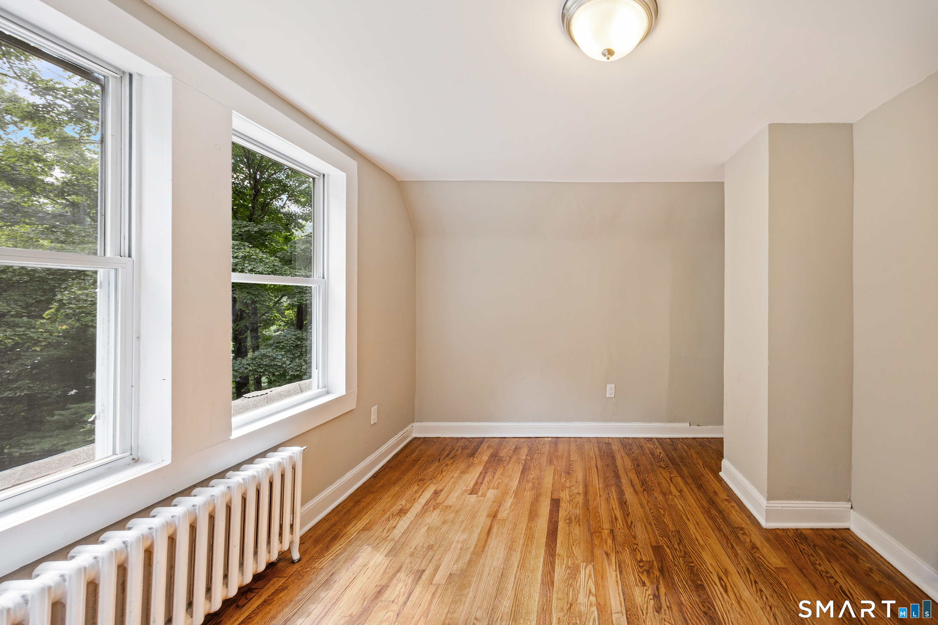327 Steinmann Avenue Property Photo 18