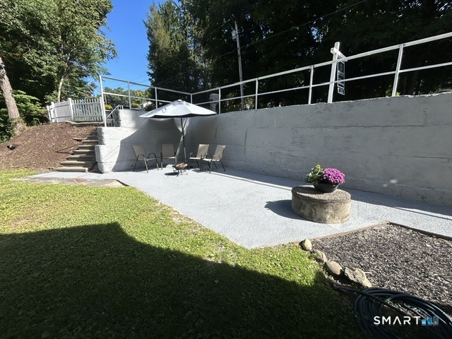 327 Steinmann Avenue Property Photo 24