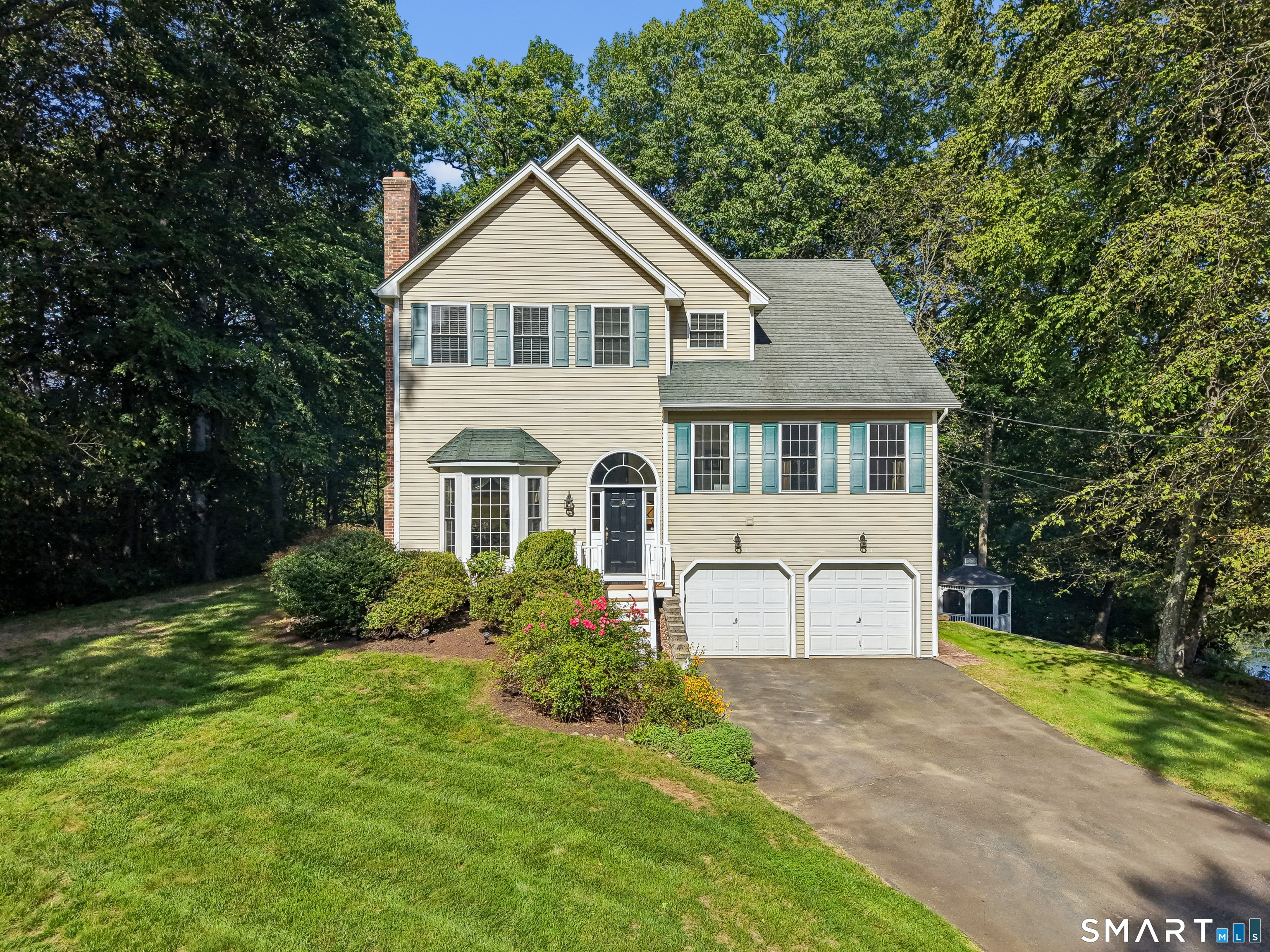 285 Mallard Drive Property Photo 1