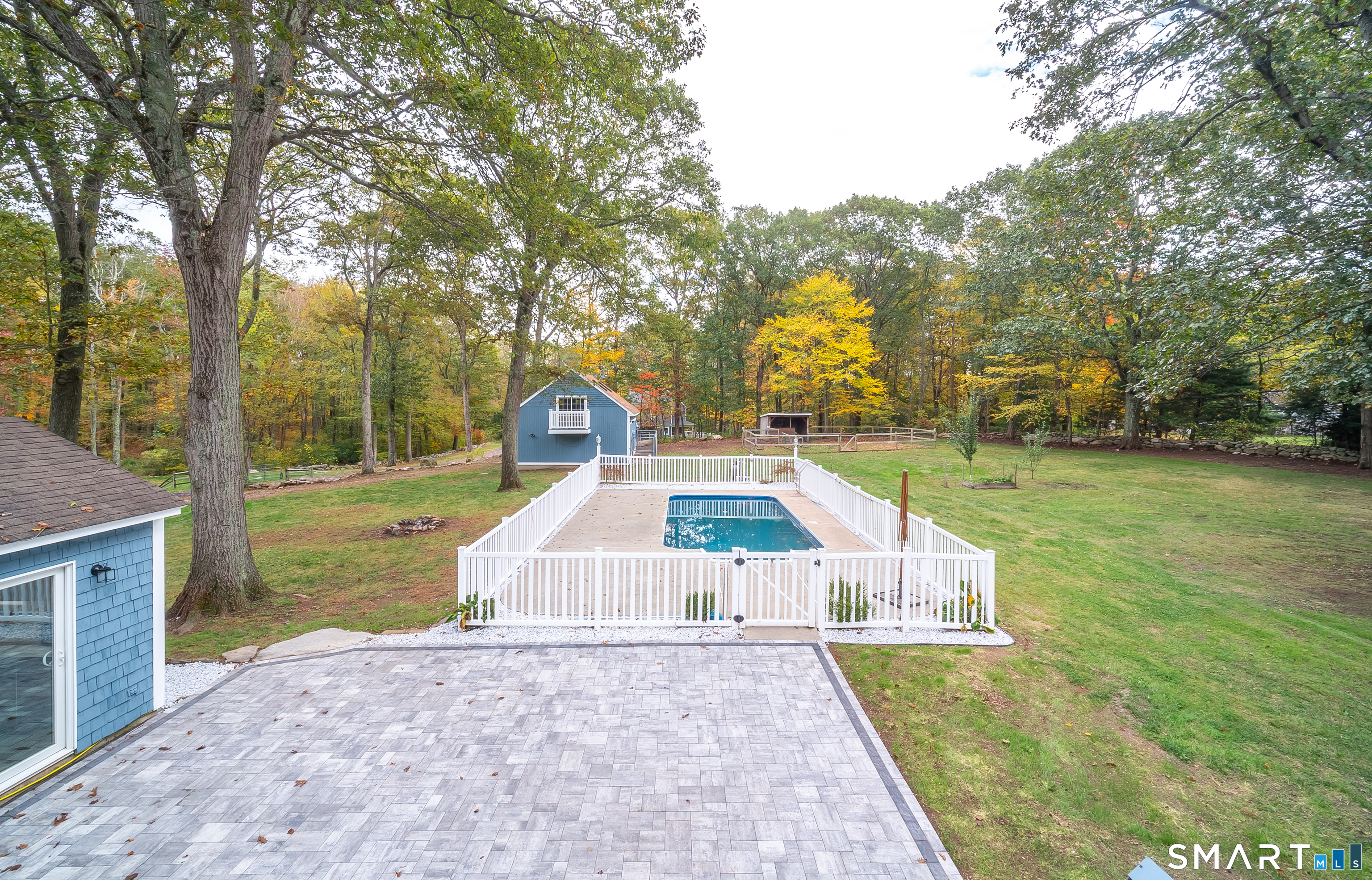 882 Killingworth Road Property Photo 11