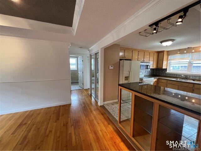 23 Mead C Street Property Photo 8