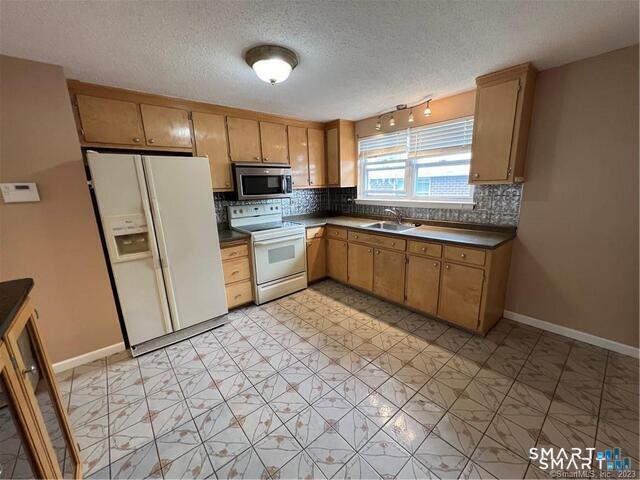 23 Mead C Street Property Photo 11