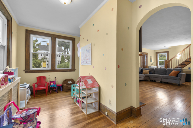34 Glenwood Avenue Property Photo 5