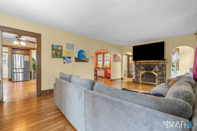 34 Glenwood Avenue Property Photo 10