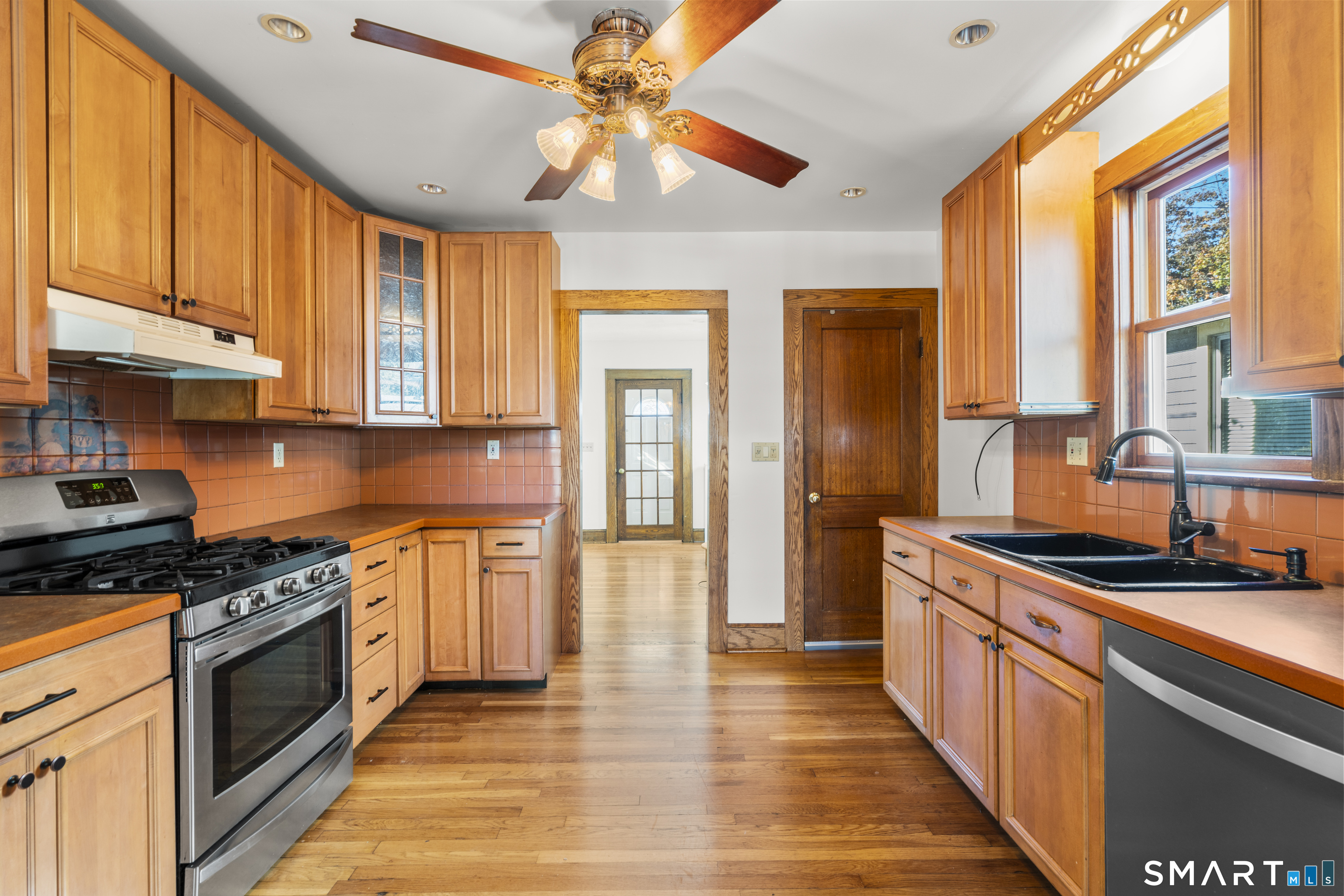 34 Glenwood Avenue Property Photo 20