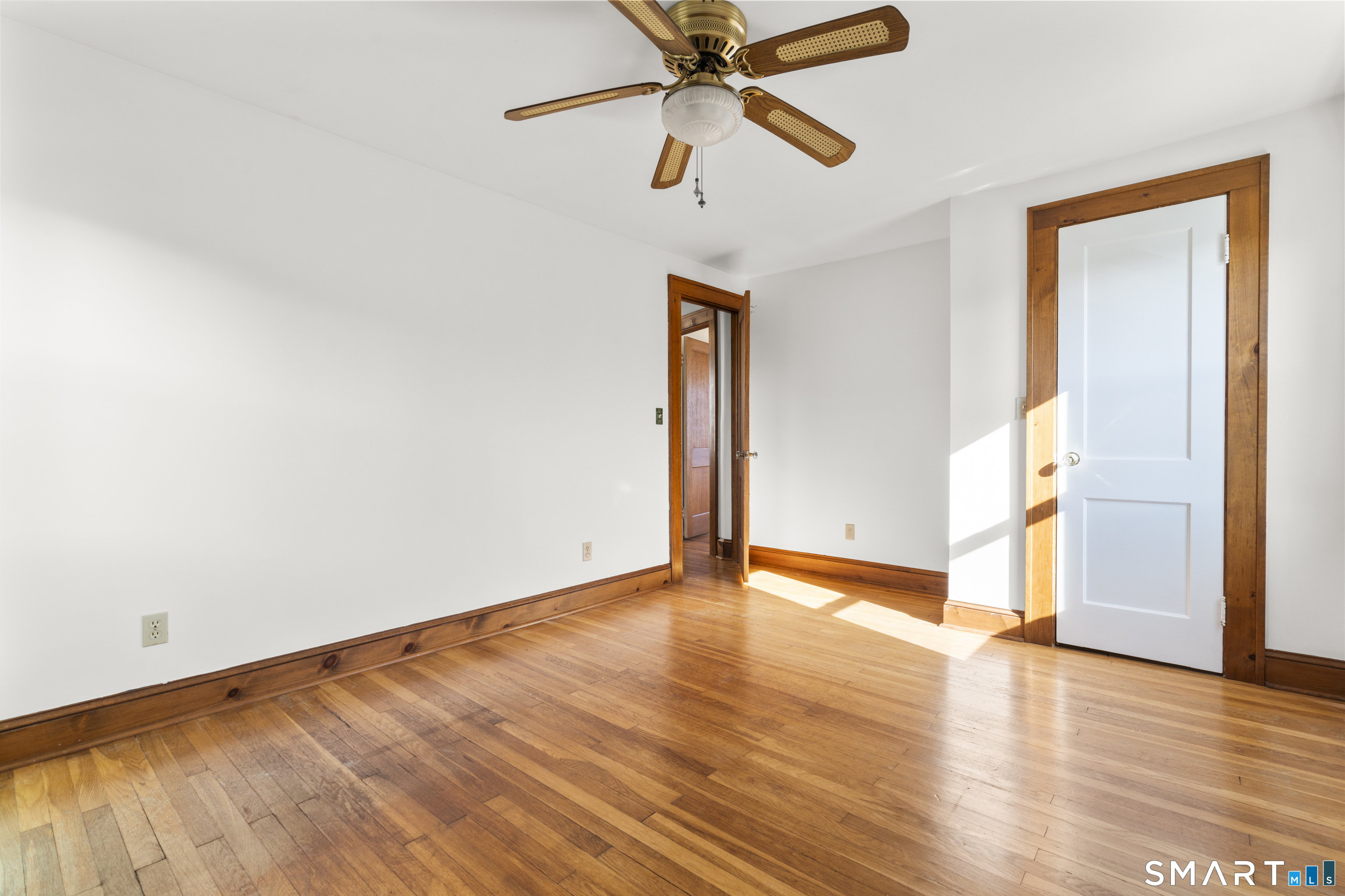 34 Glenwood Avenue Property Photo 24