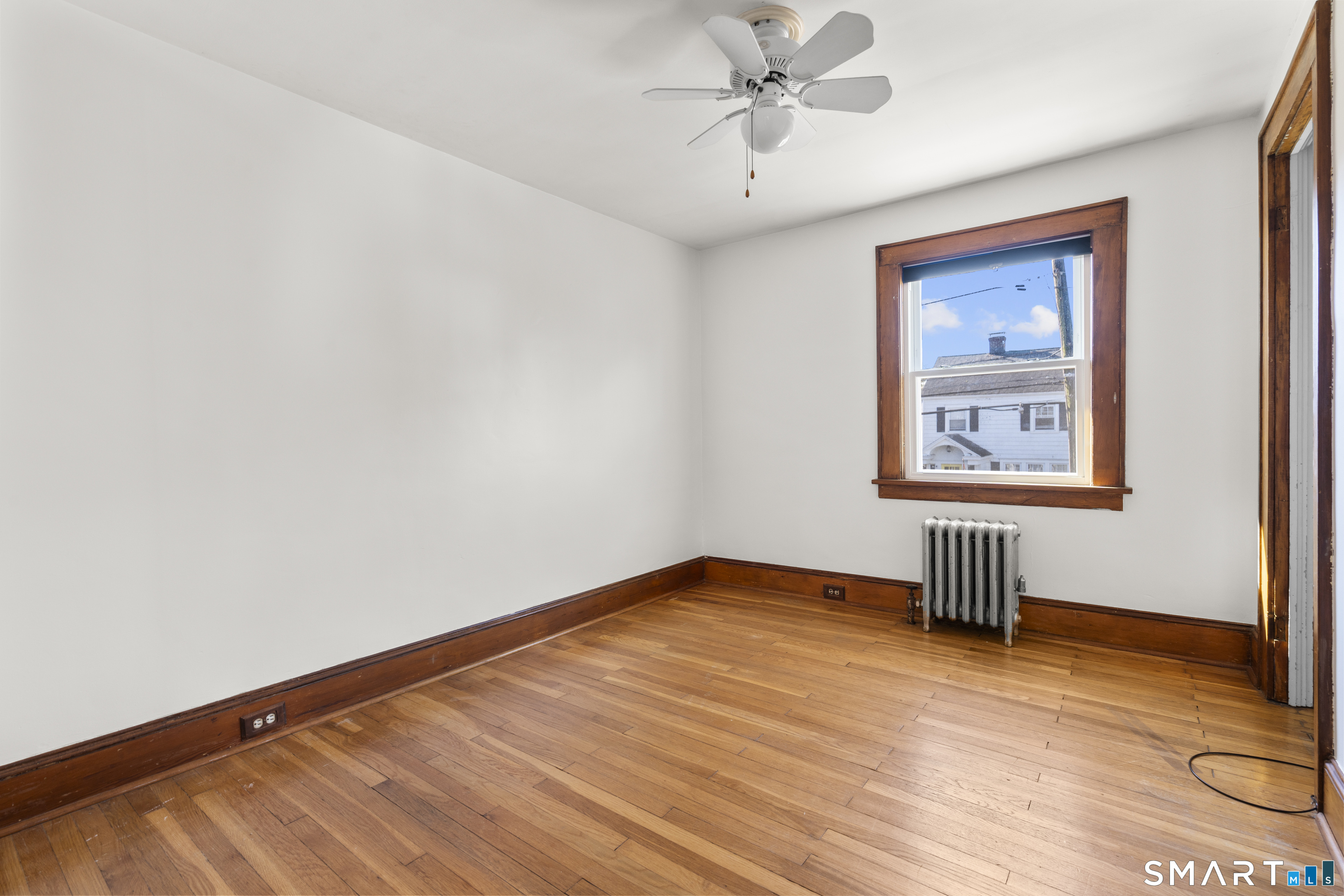 34 Glenwood Avenue Property Photo 32