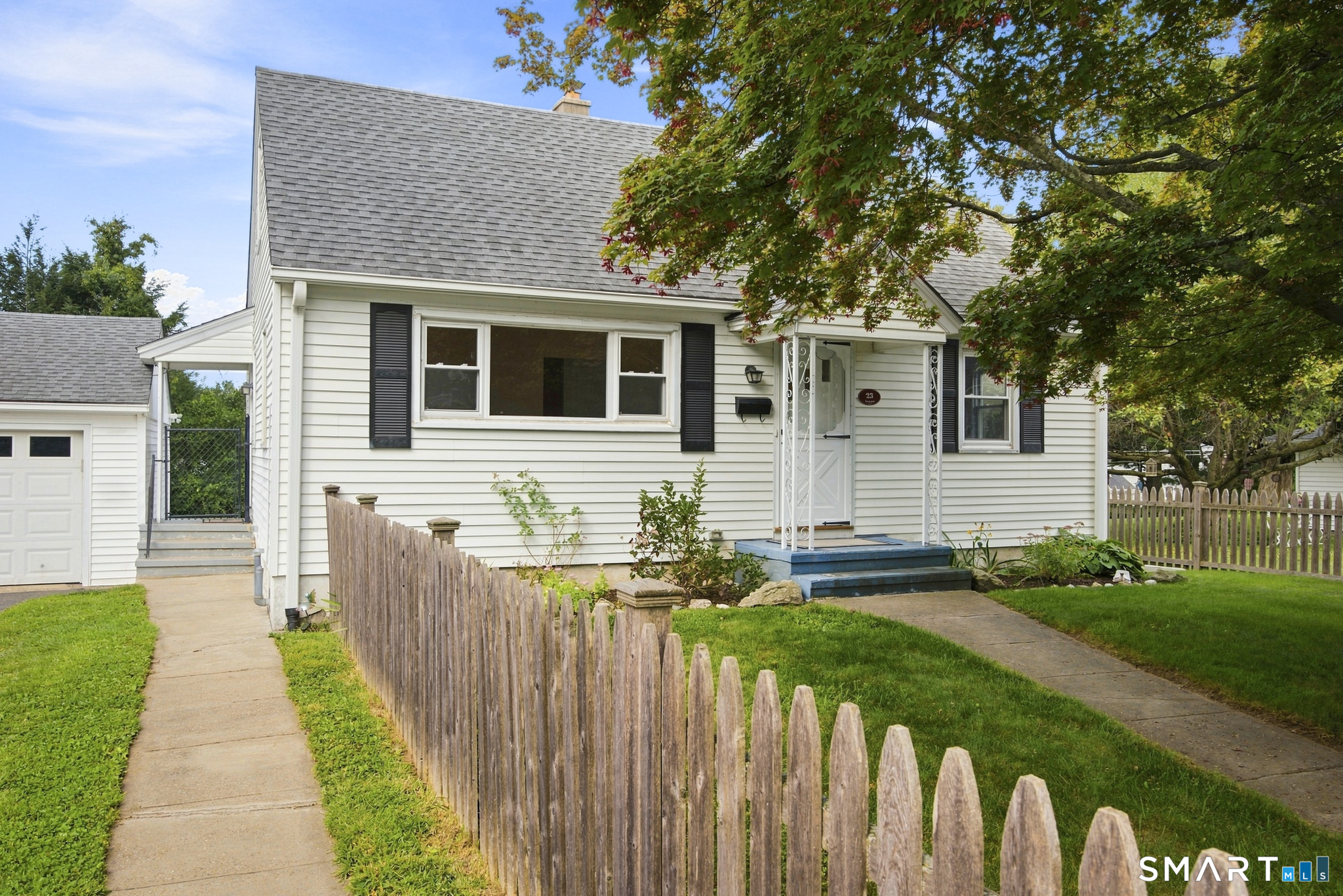23 Leaf Avenue Property Photo 1