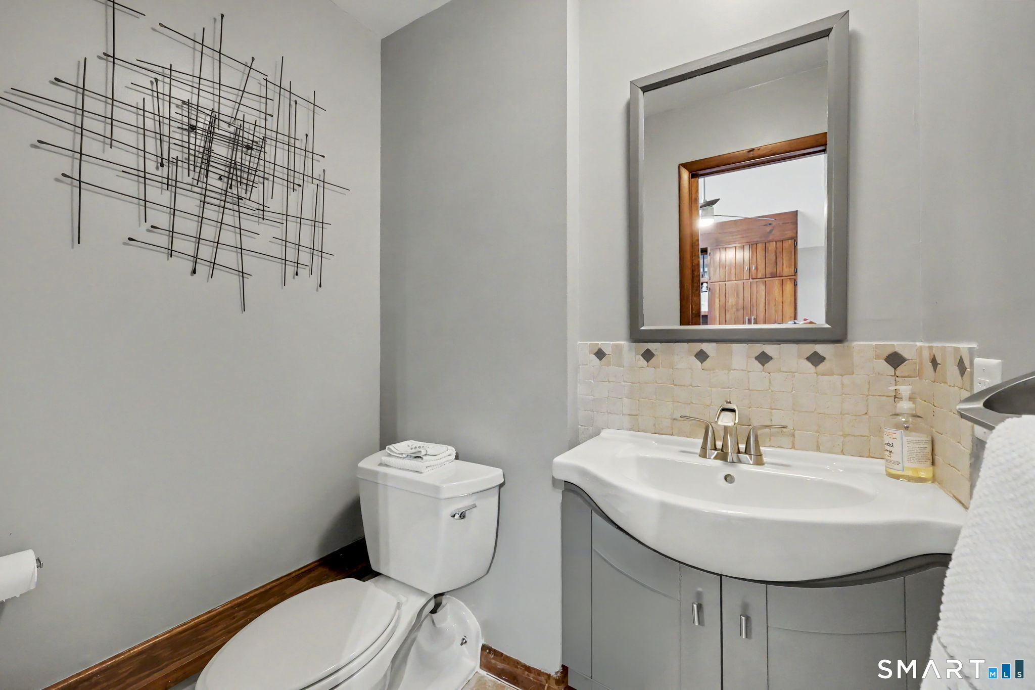 24205321 Property Photo 13