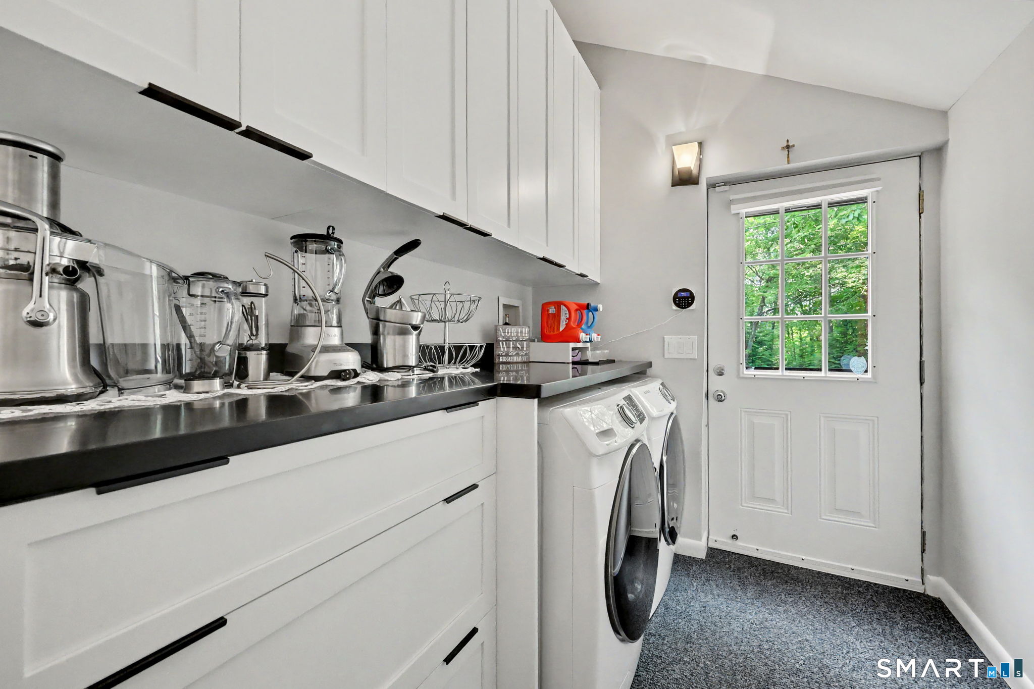 24205321 Property Photo 14