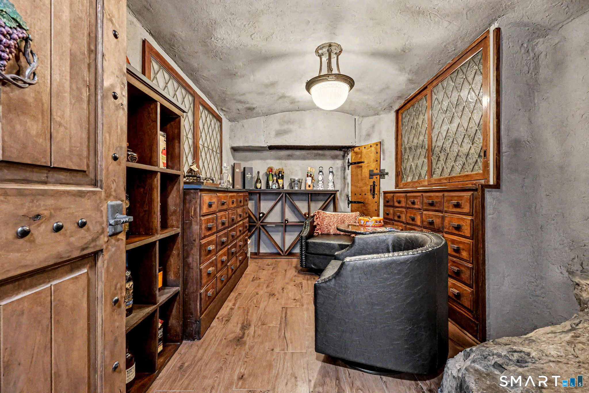 24205321 Property Photo 25