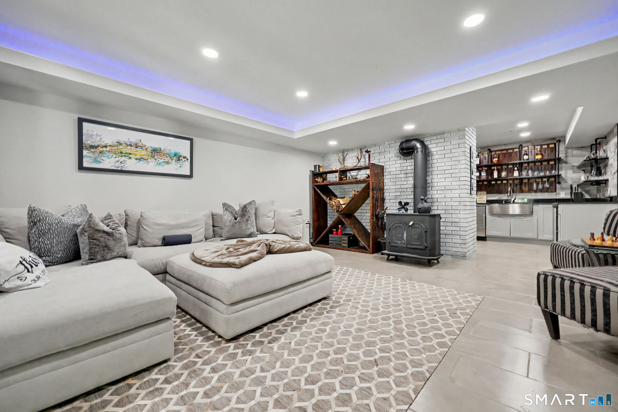 24205321 Property Photo 29