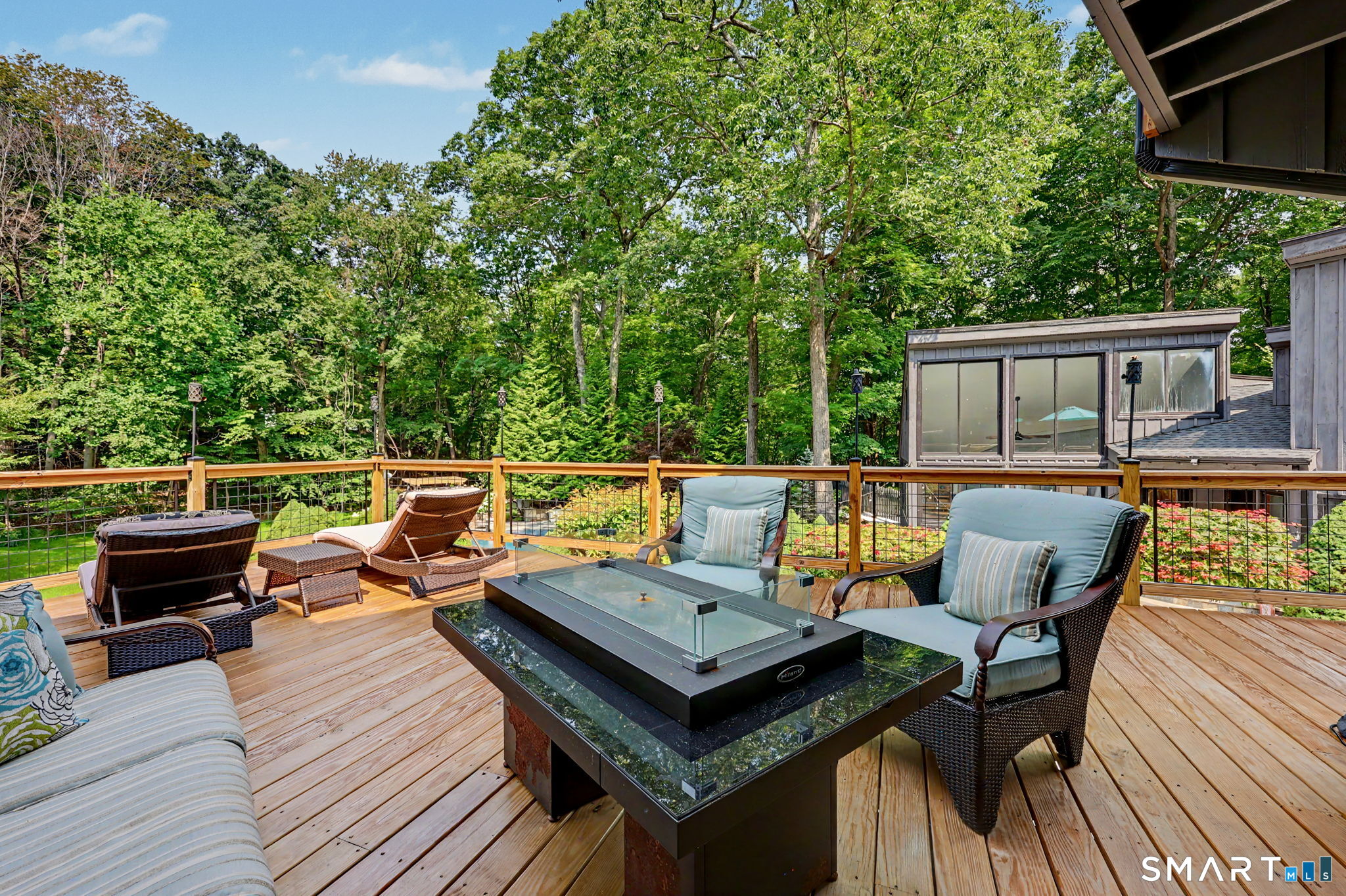 24205321 Property Photo 32