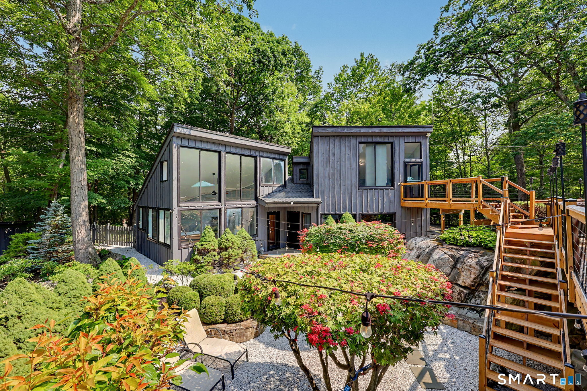 24205321 Property Photo 34