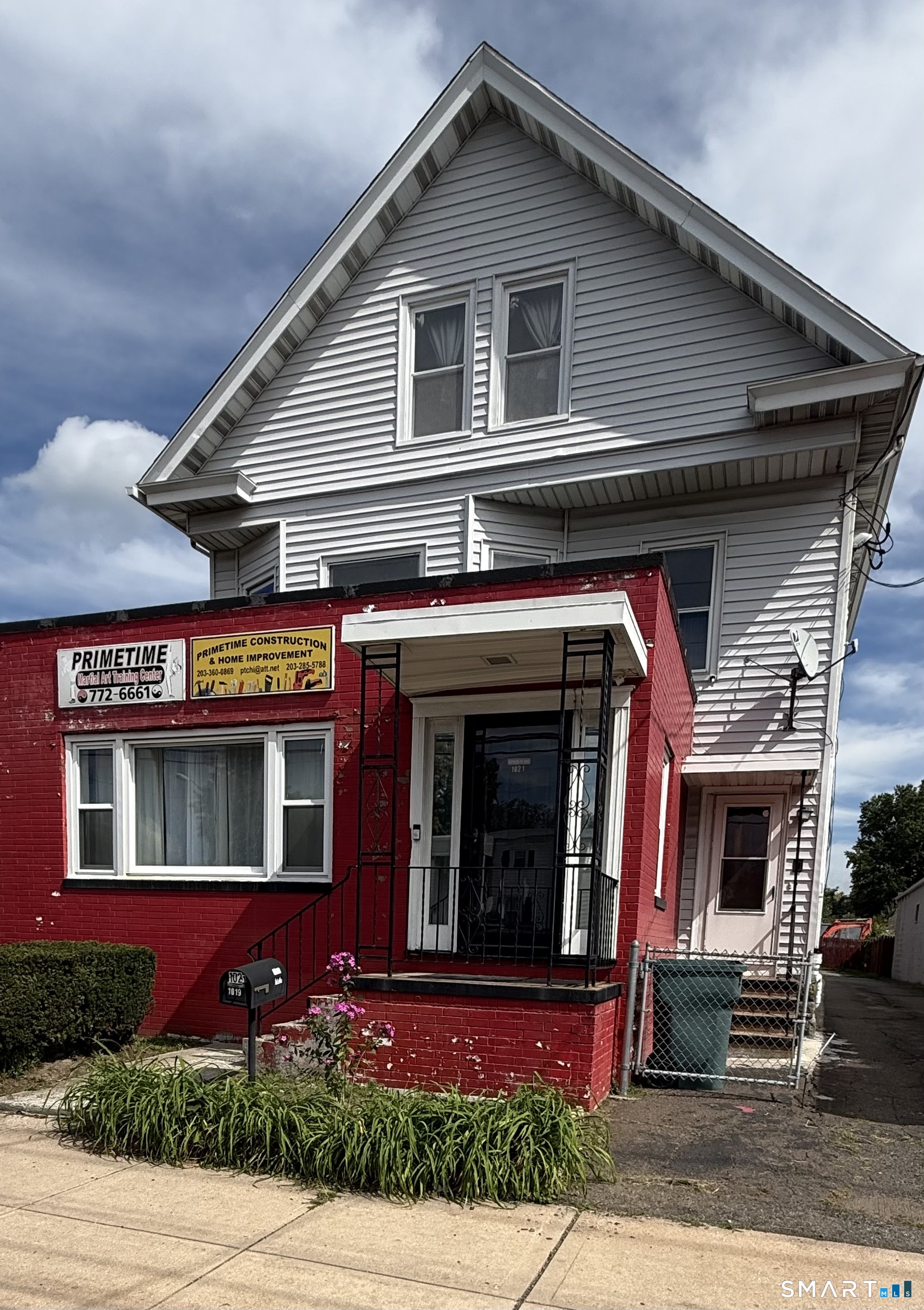 1019 Dixwell Avenue Property Photo 1