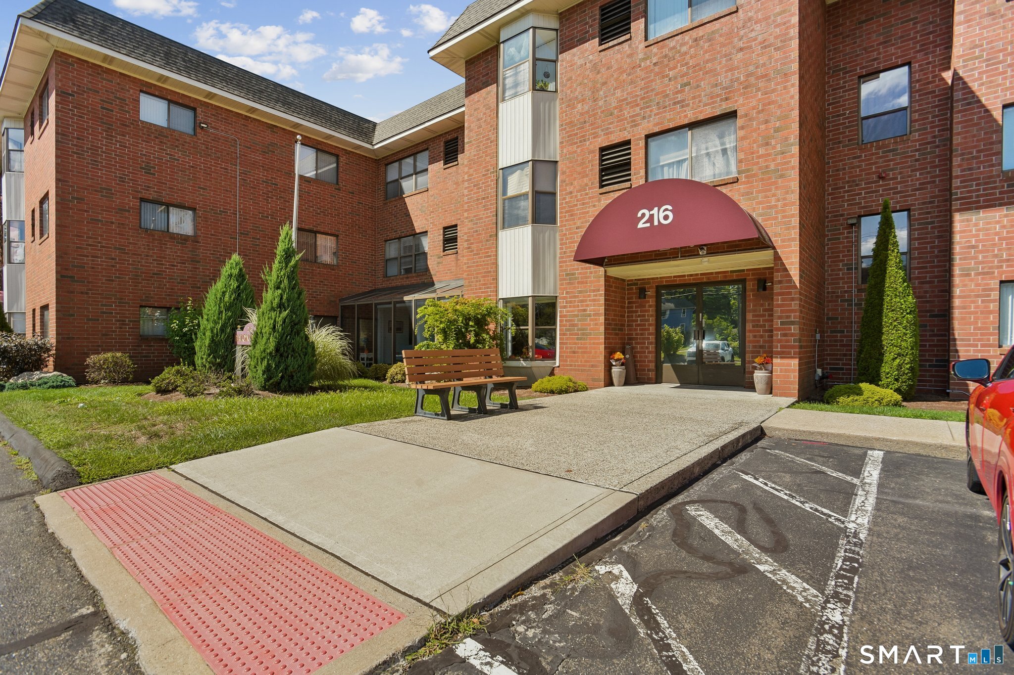 216 Quinnipiac 210 Avenue Property Photo 1