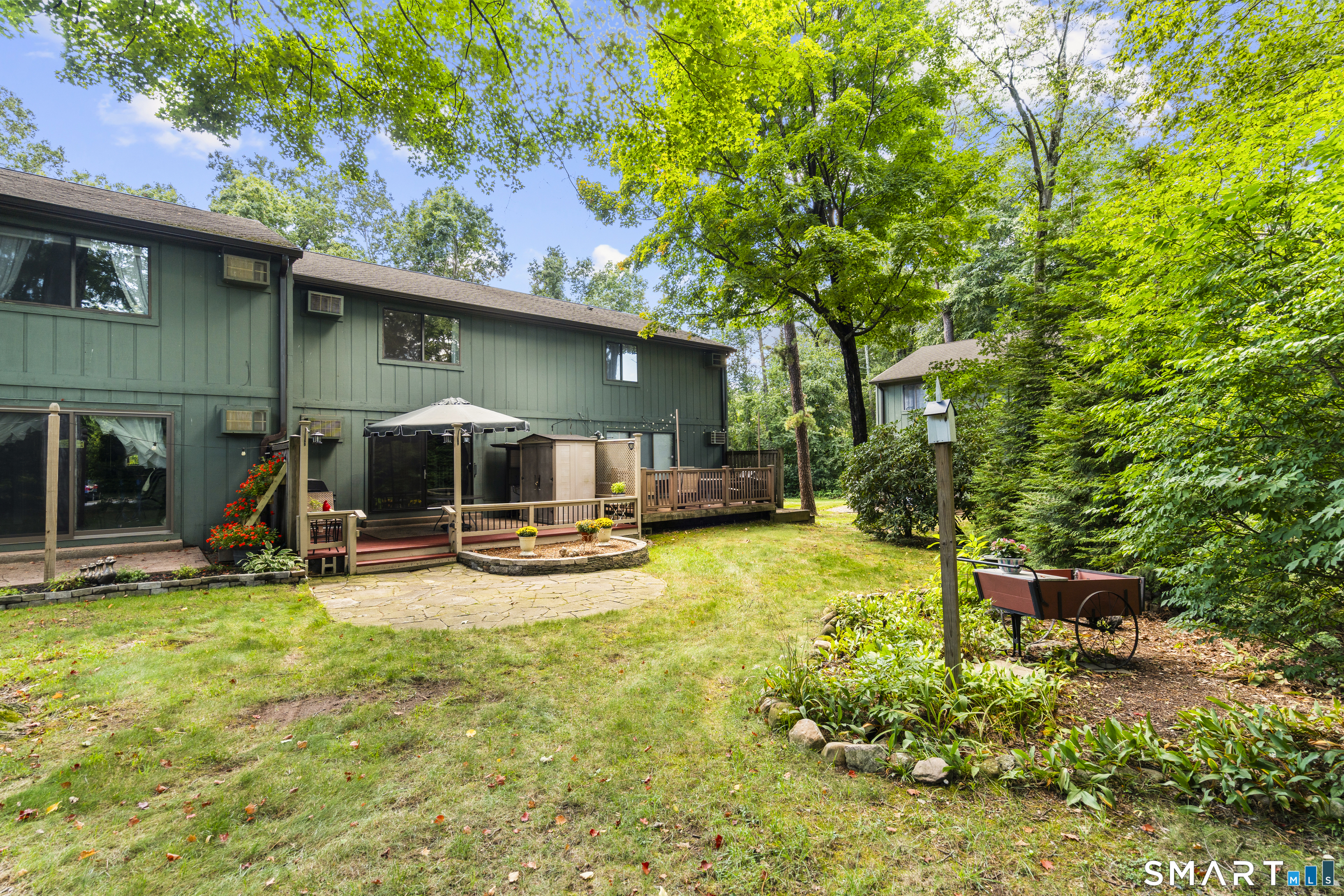 128 Highland B Street Property Photo 16