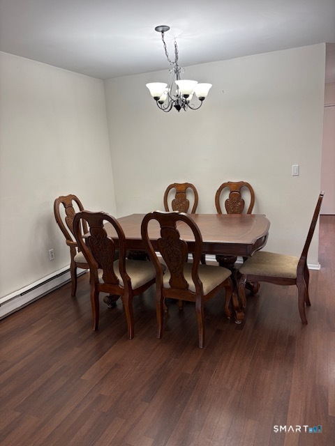 33 Essex 33 Court Property Photo 11