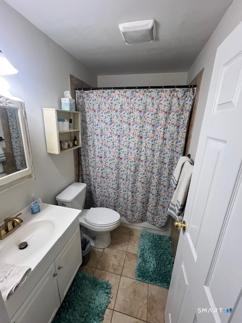33 Essex 33 Court Property Photo 18