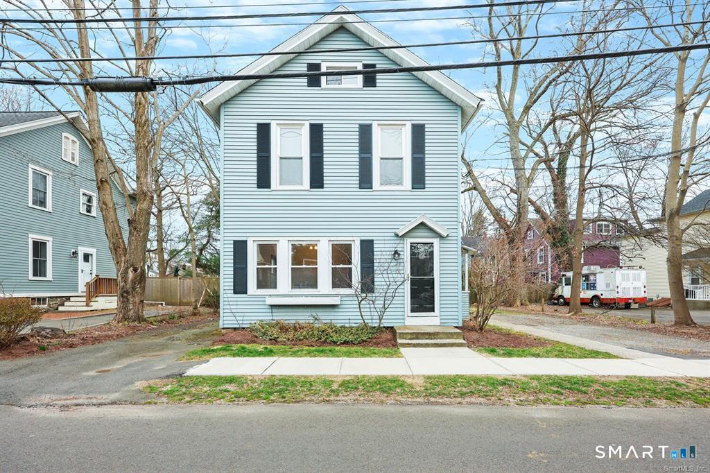 33 Central Avenue Property Photo 1