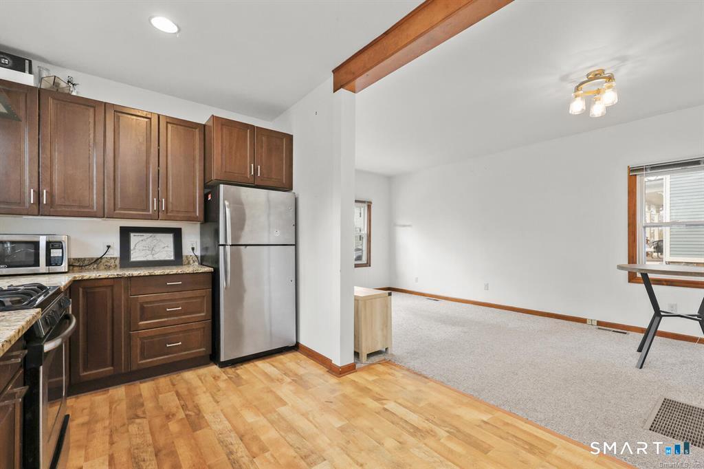 33 Central Avenue Property Photo 4