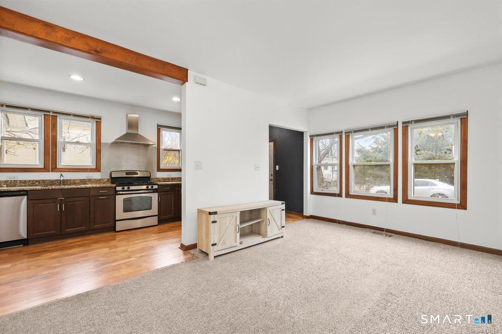 33 Central Avenue Property Photo 9
