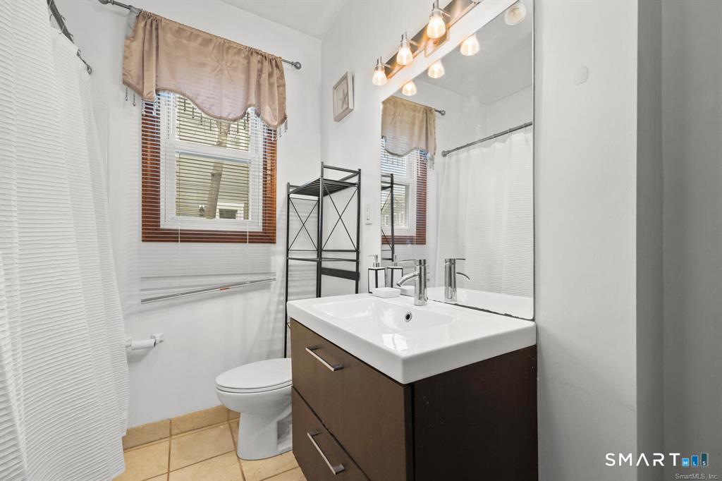 33 Central Avenue Property Photo 11